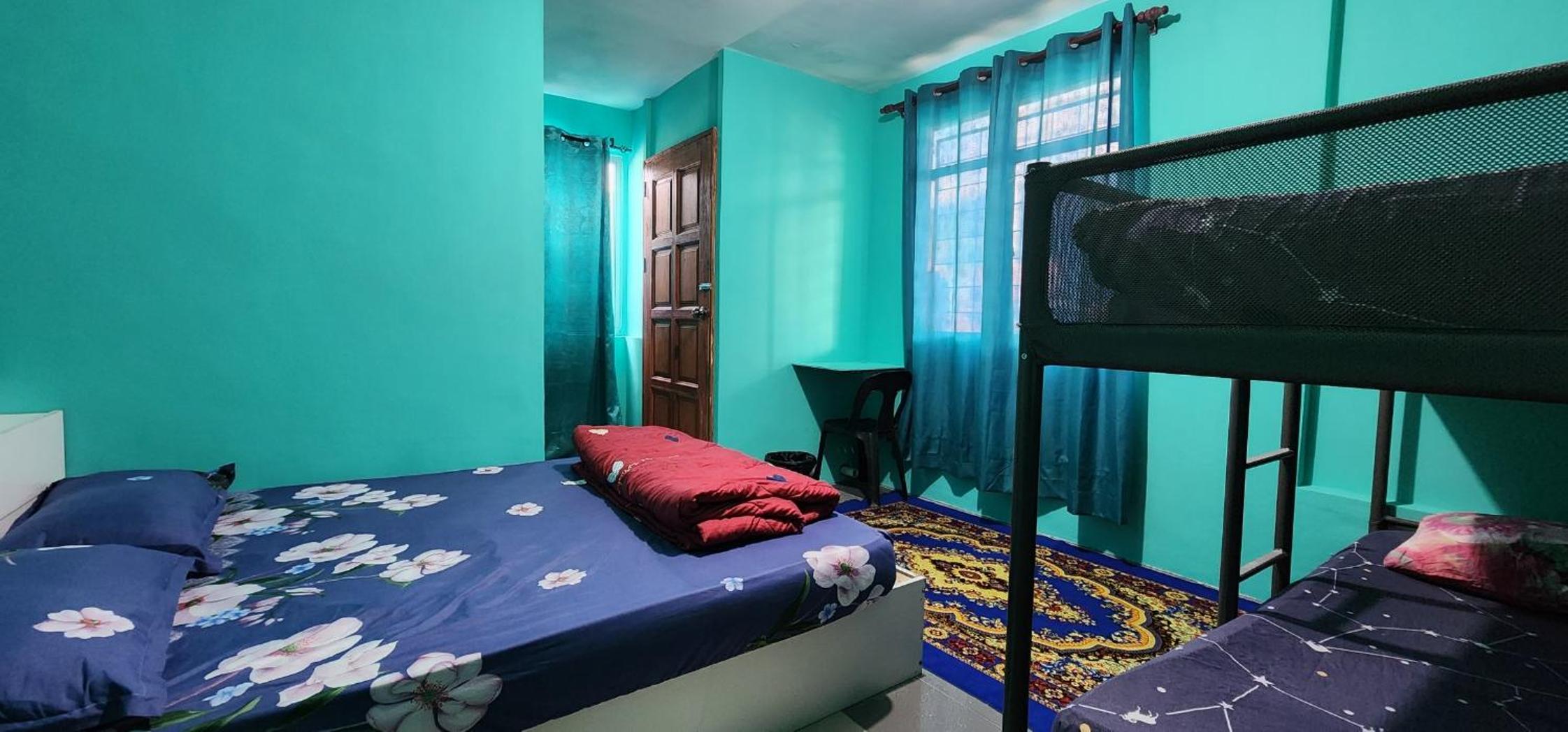 Standard Quadruple Room - Photo 6