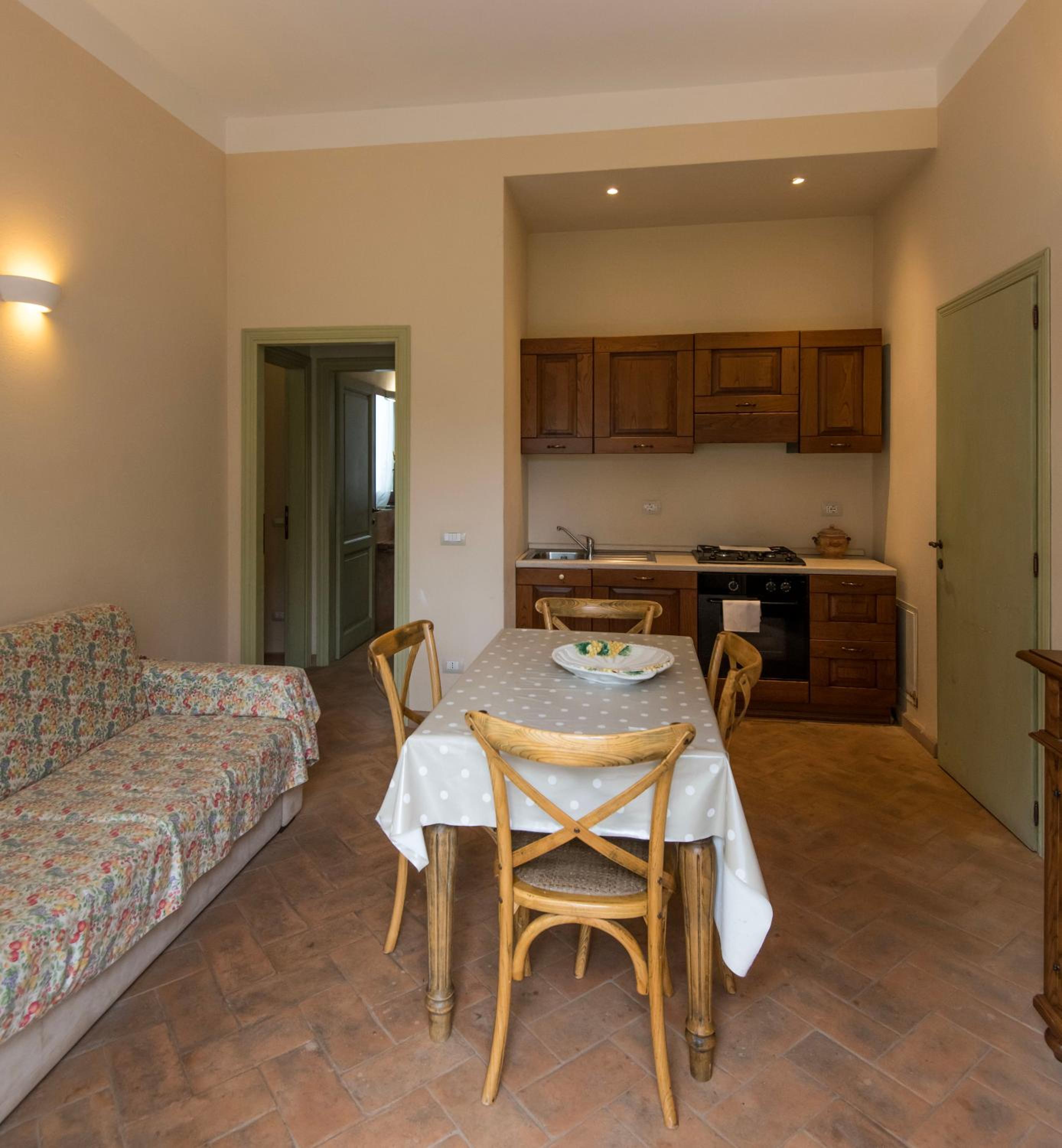 One-Bedroom Apartment - Annex photo 2