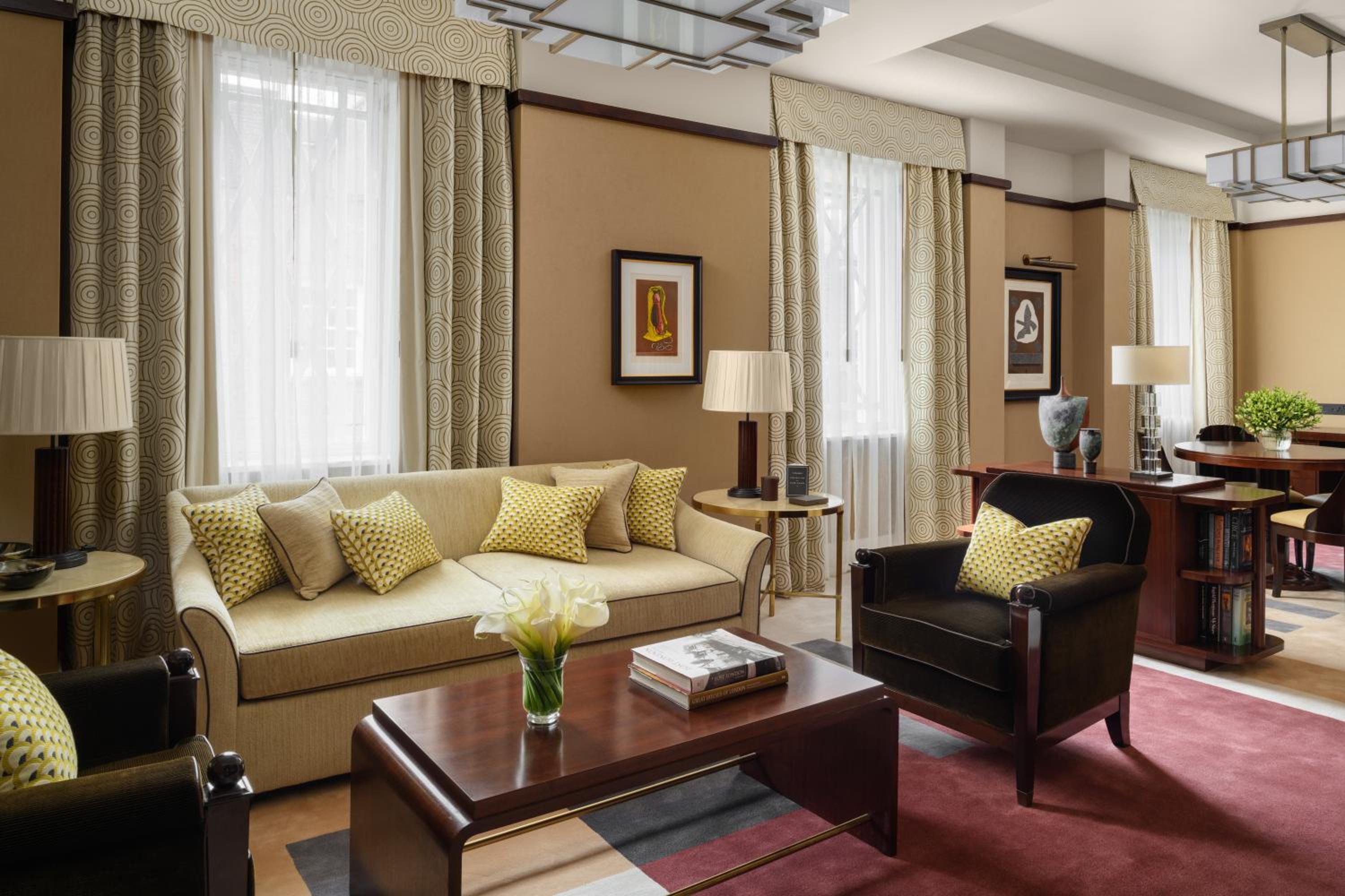 One-Bedroom Mayfair Suite