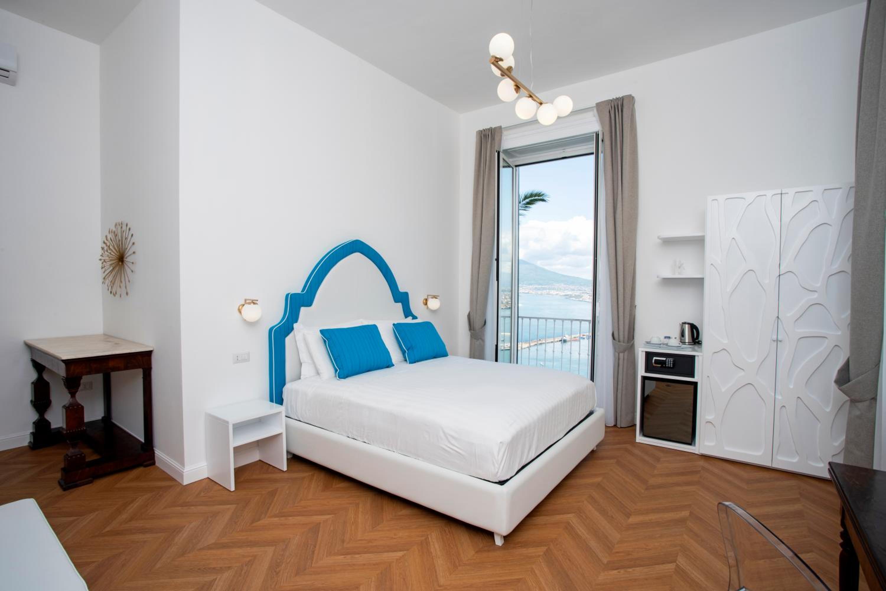 Deluxe Double Room with Sea View