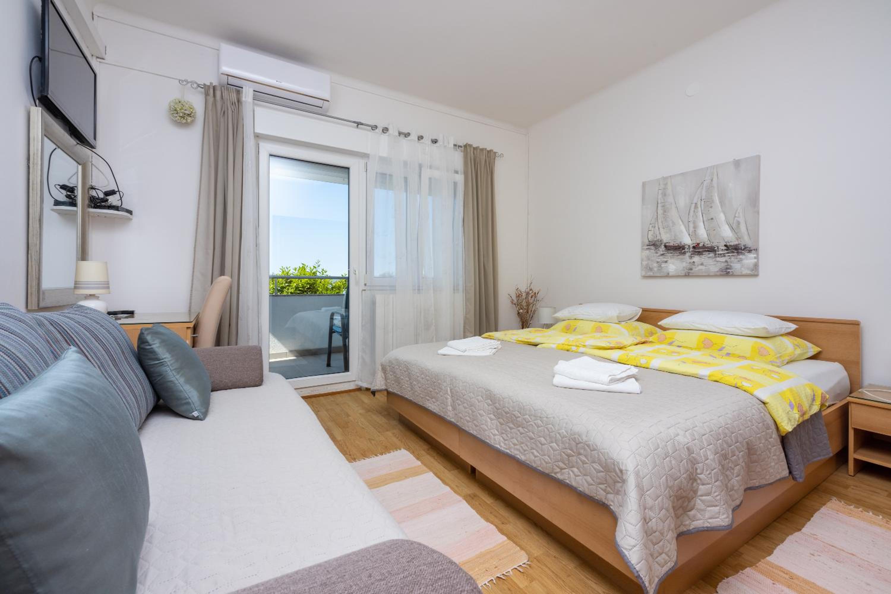 Apartment with Balcony