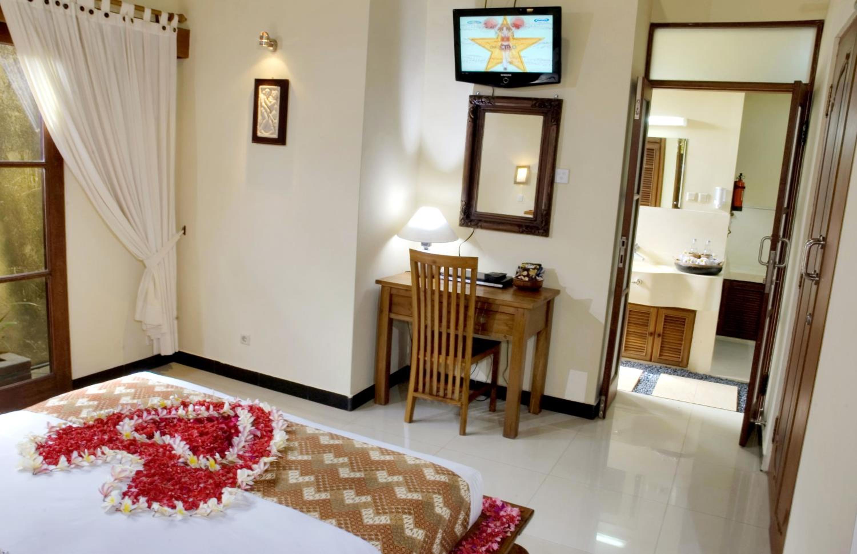 Deluxe One-Bedroom Villa - Photo 2