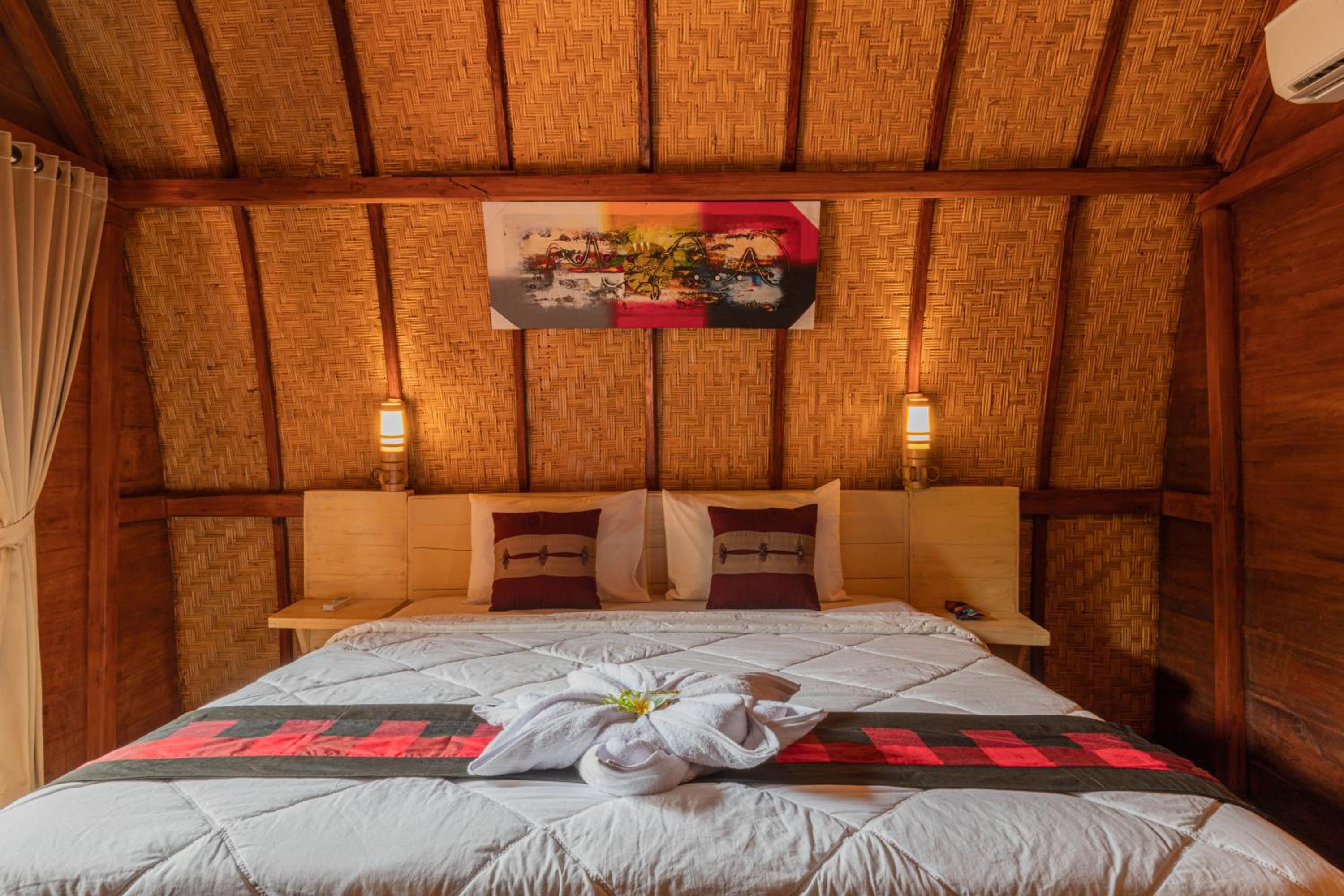 Deluxe Double Room - Photo 12
