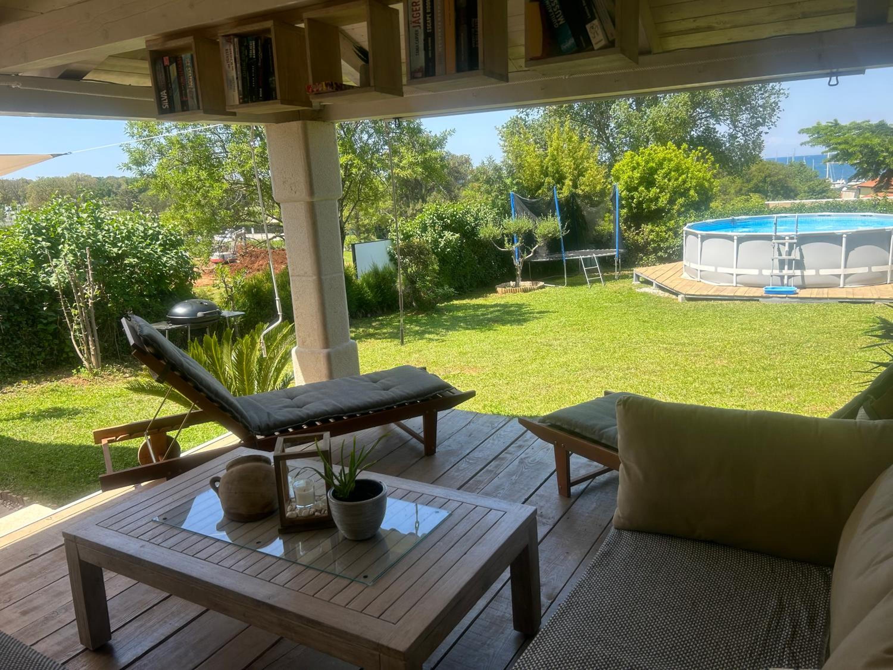 Apartment with Sea View - Photo 32