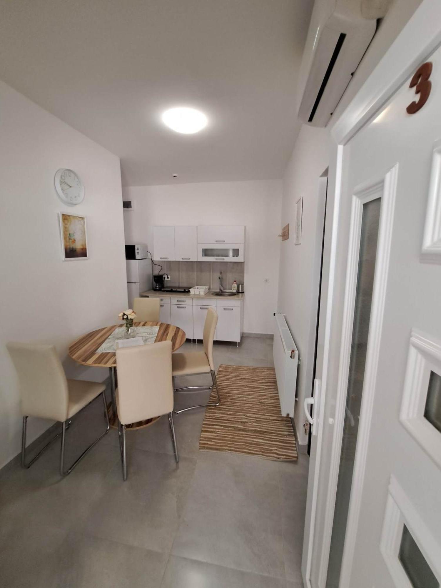 Apartment - Ground Floor photo 2