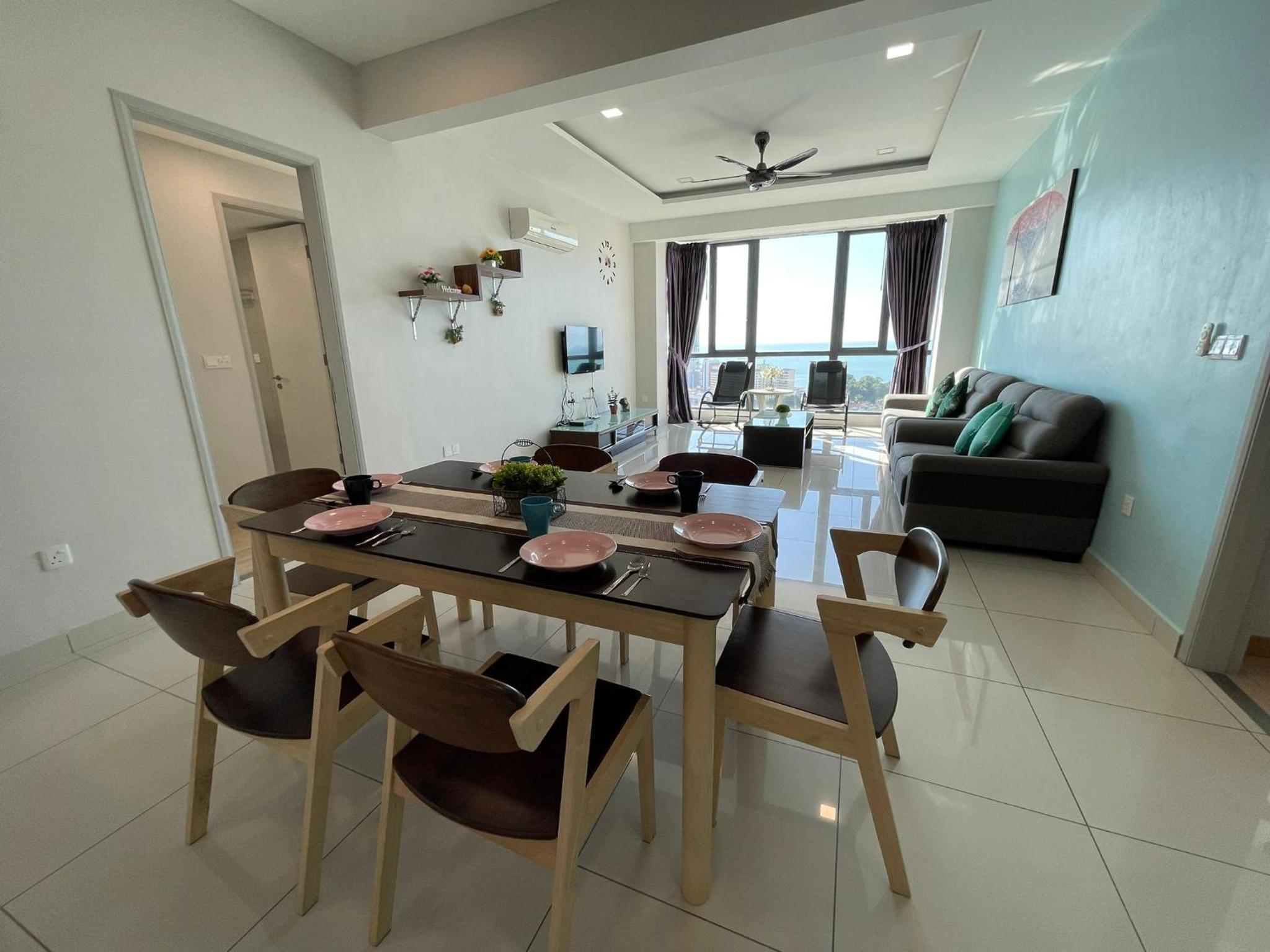 Apartment With Sea View
