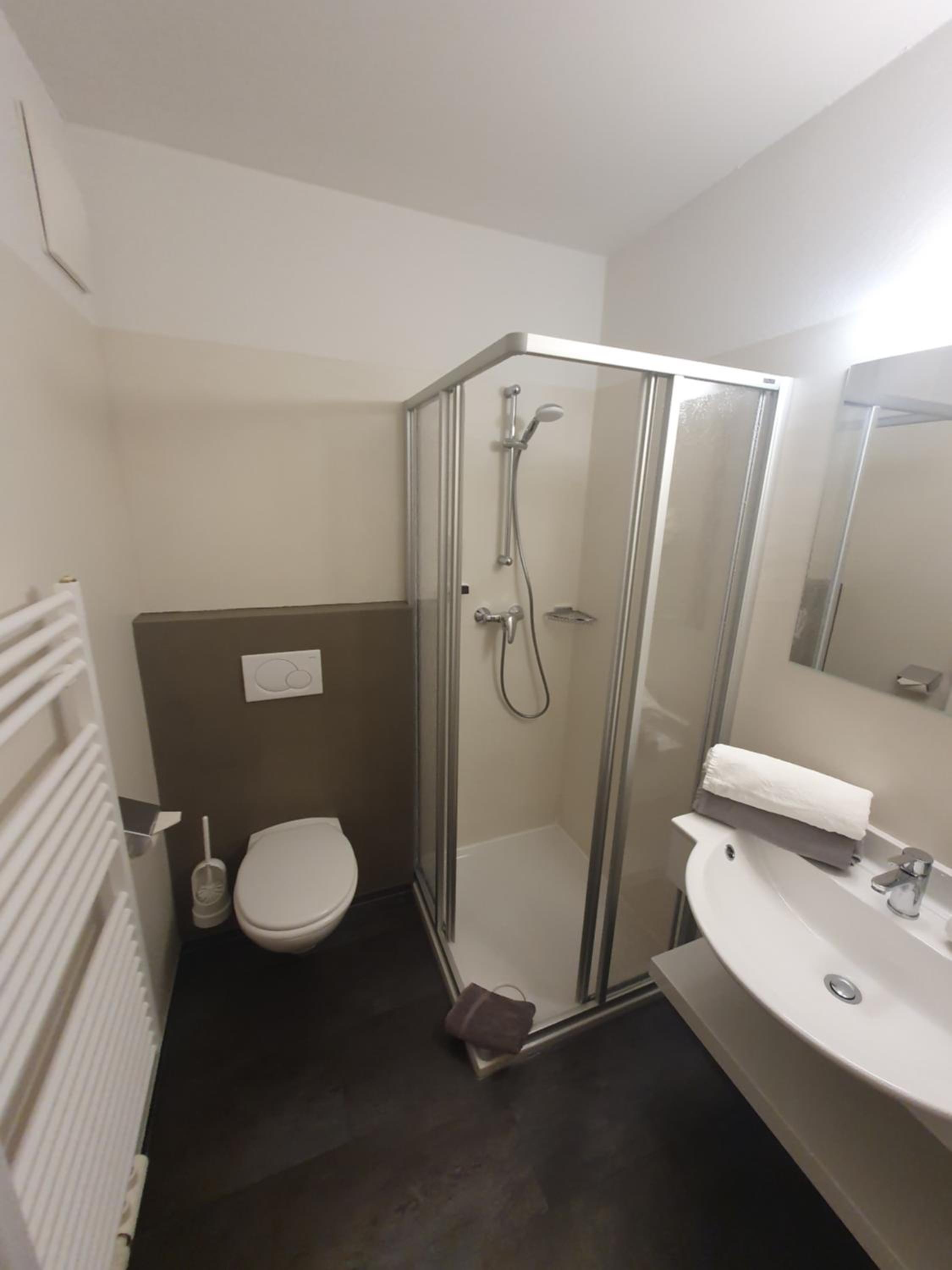 One-Bedroom Apartment with Balcony photo 2