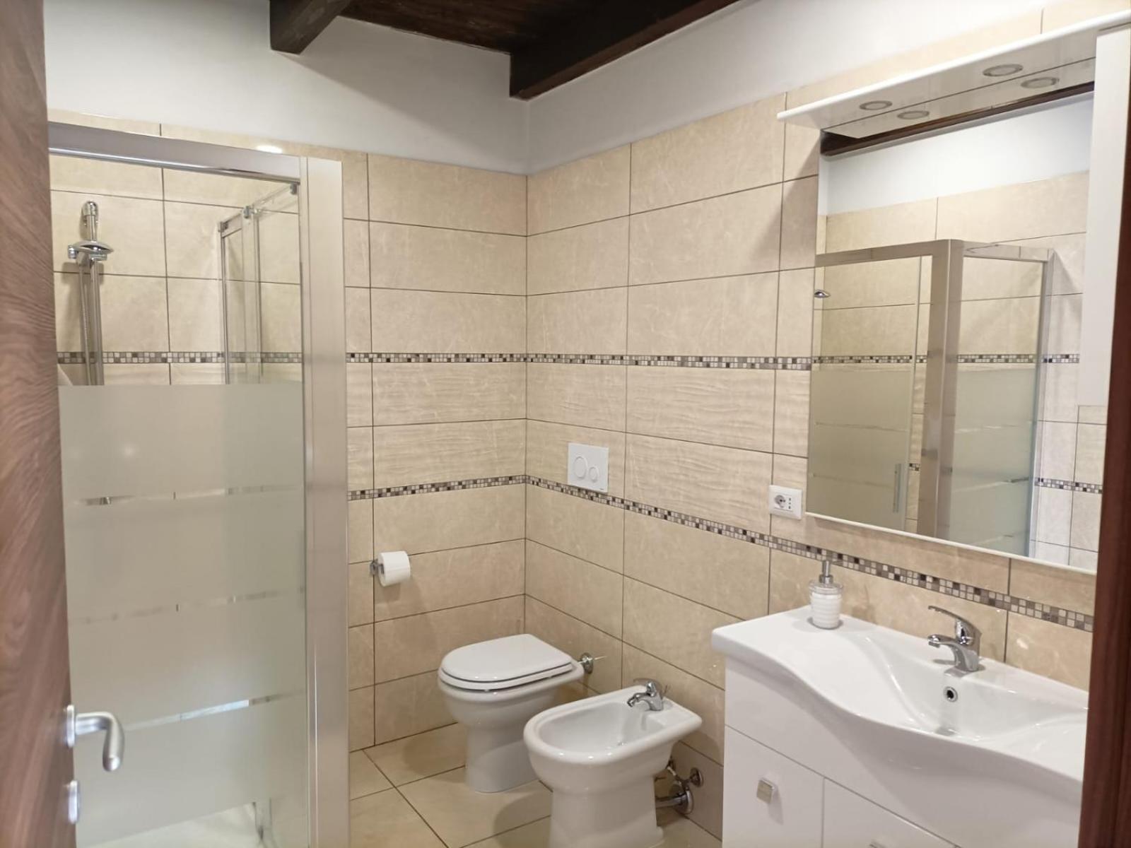 Deluxe Family Room - Photo 8
