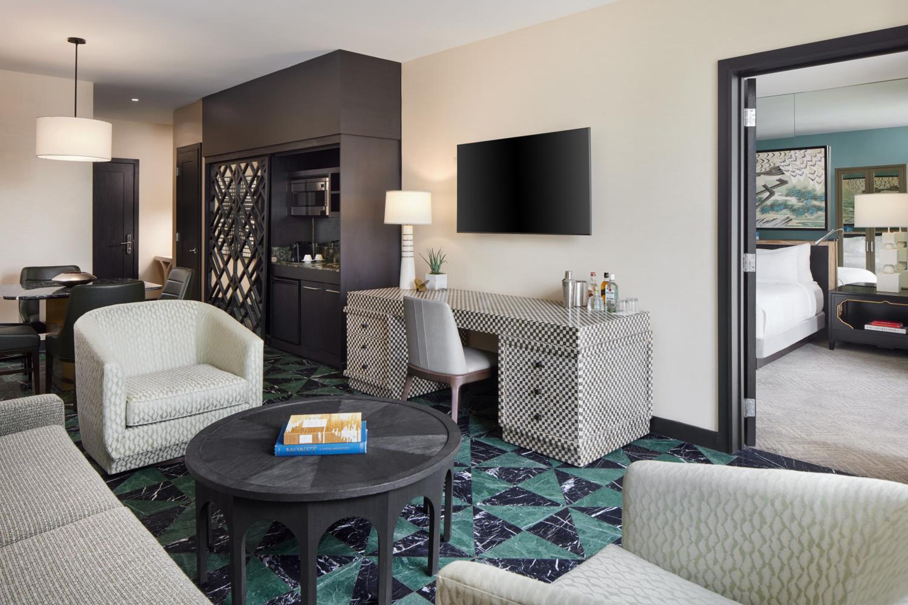 One-Bedroom Large Suite with Sofa Bed thumbnail 6