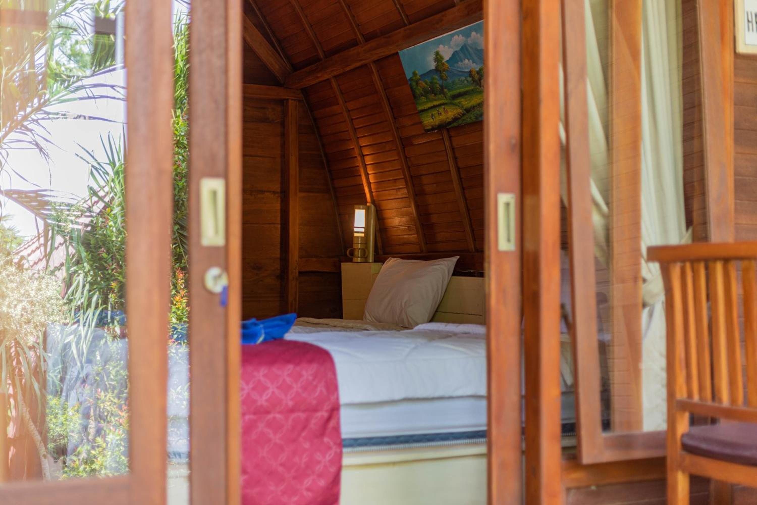 Deluxe Double Room - Photo 9