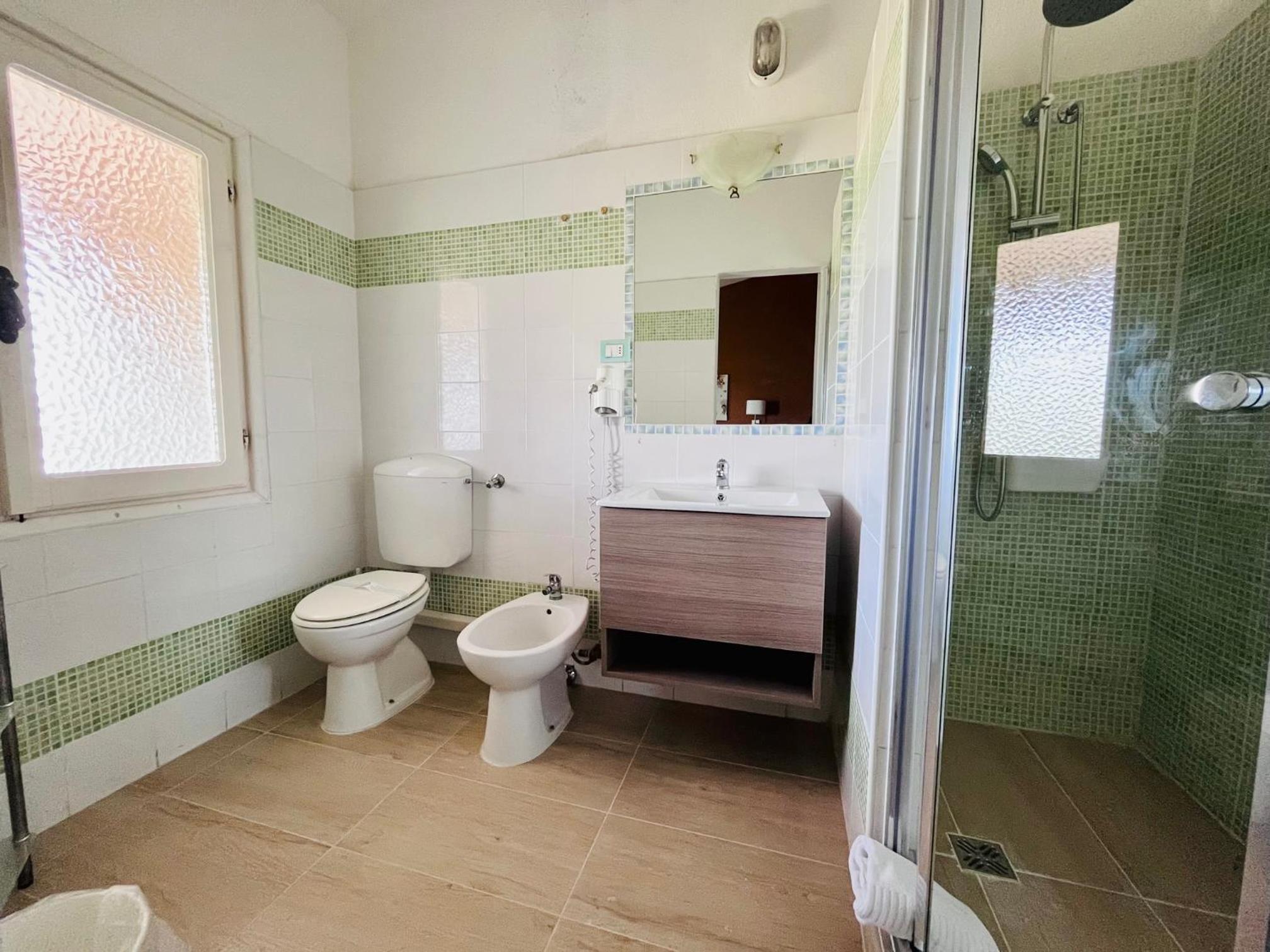 Double Room with Balcony and Sea View photo 3