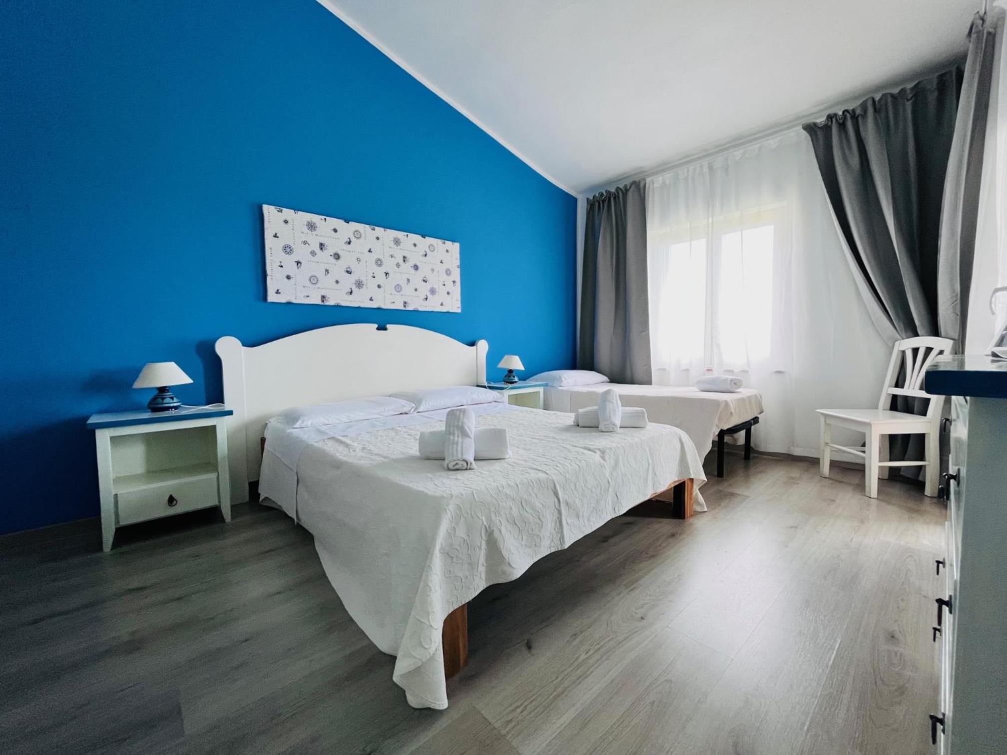 Triple Room with Sea View photo 2