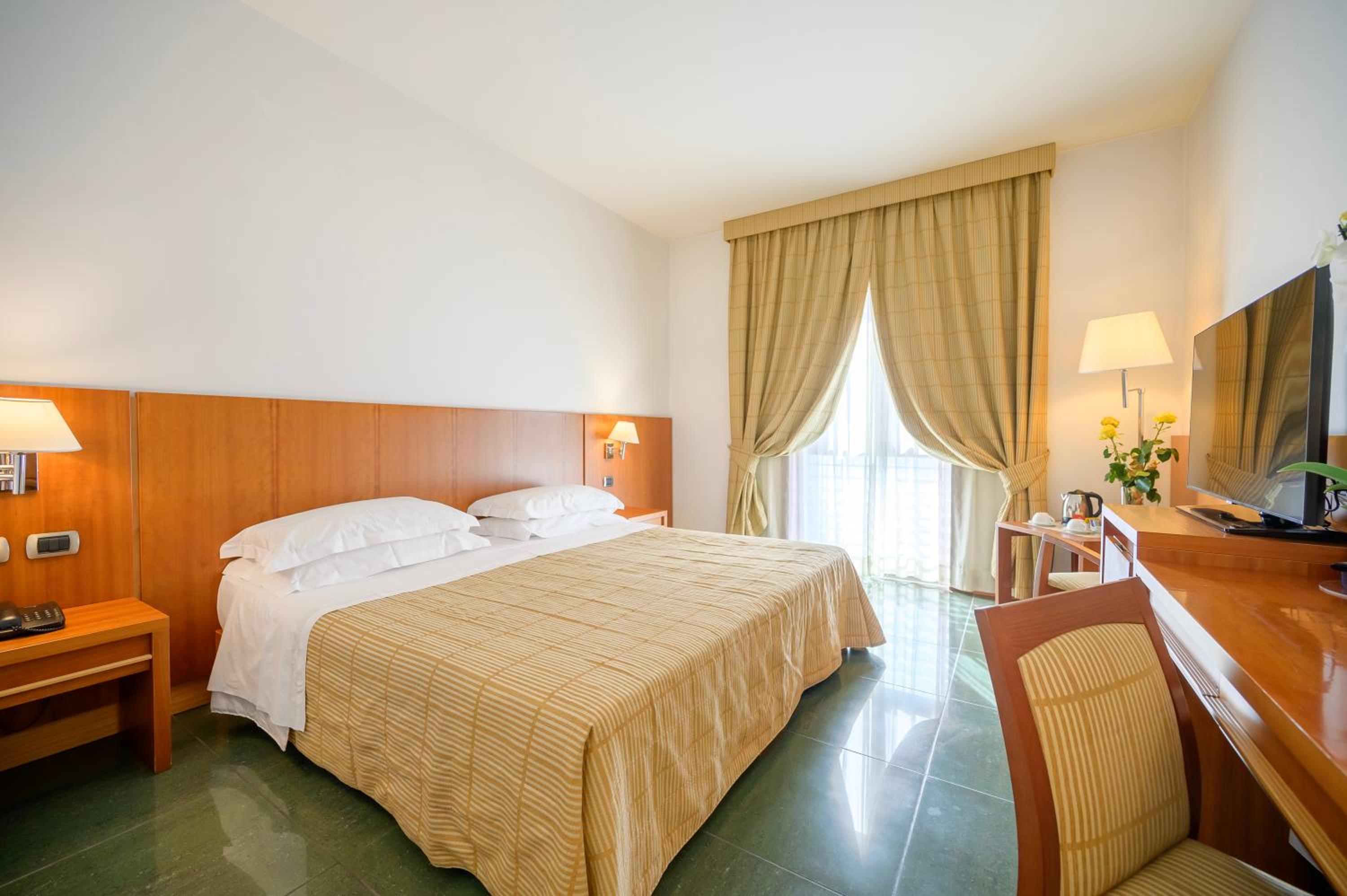 Family Suite - Photo 6