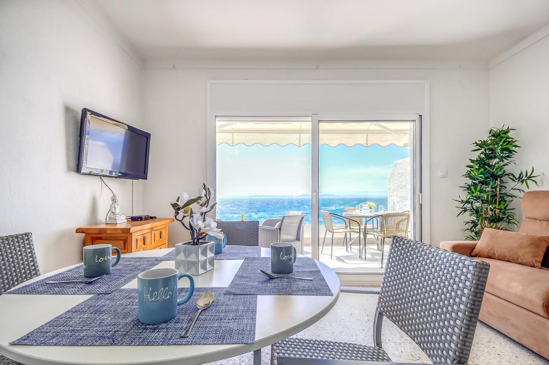 Apartamento con vista al mar