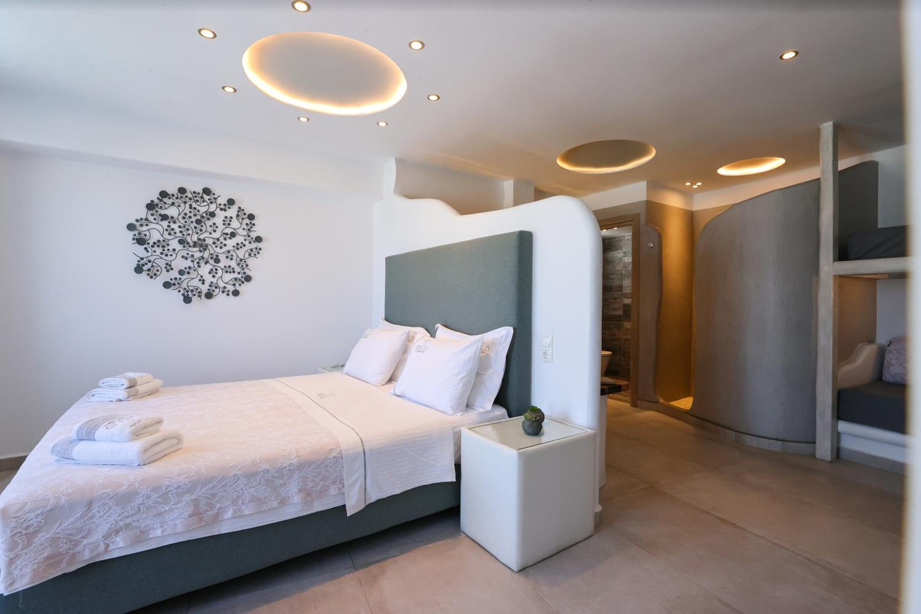 Suite with Outdoor Jacuzzi - Photo 12