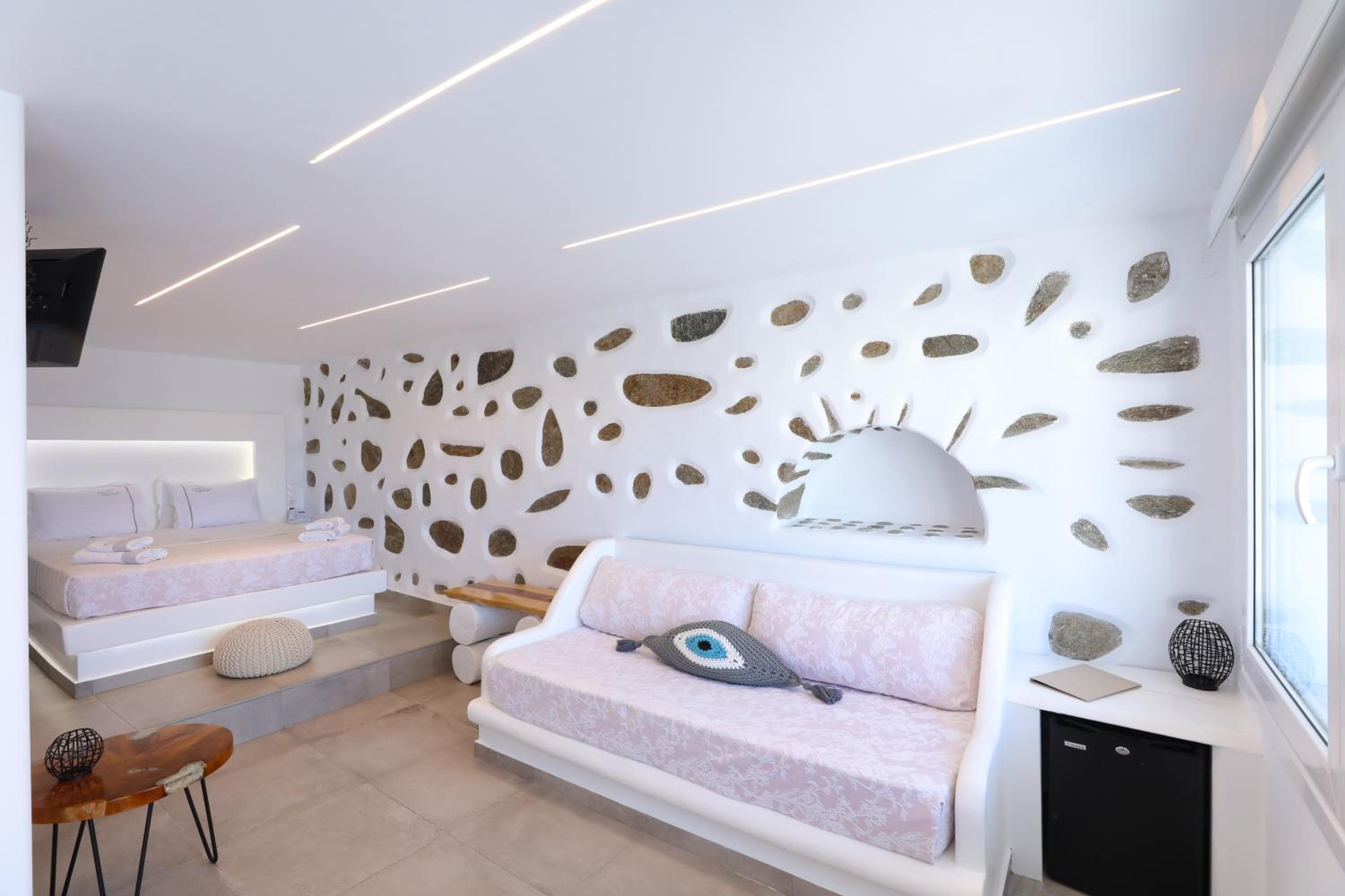 Suite with Outdoor Jacuzzi - Photo 15