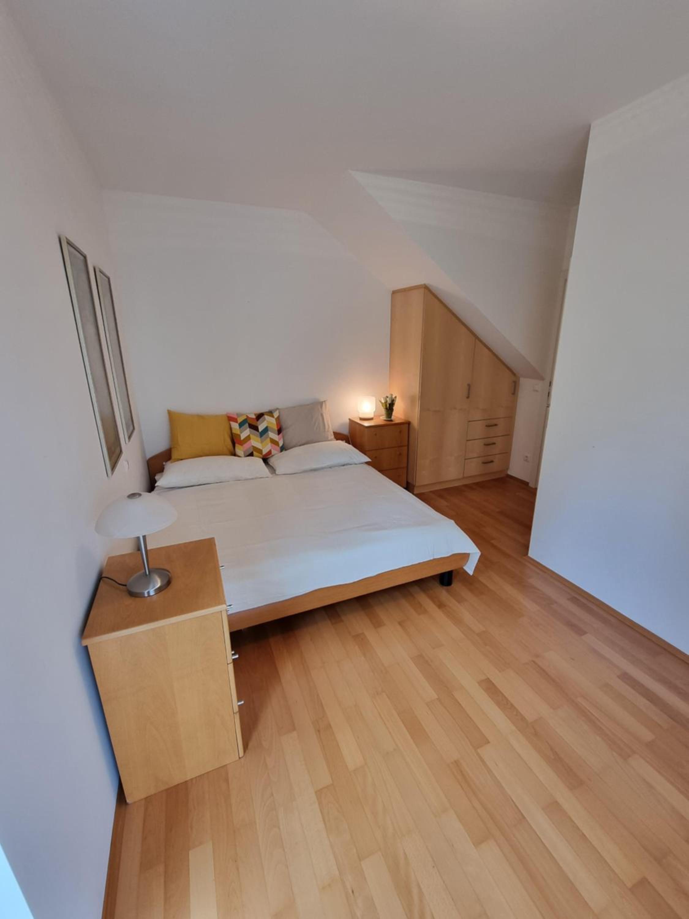 Apartment with Bath photo 3