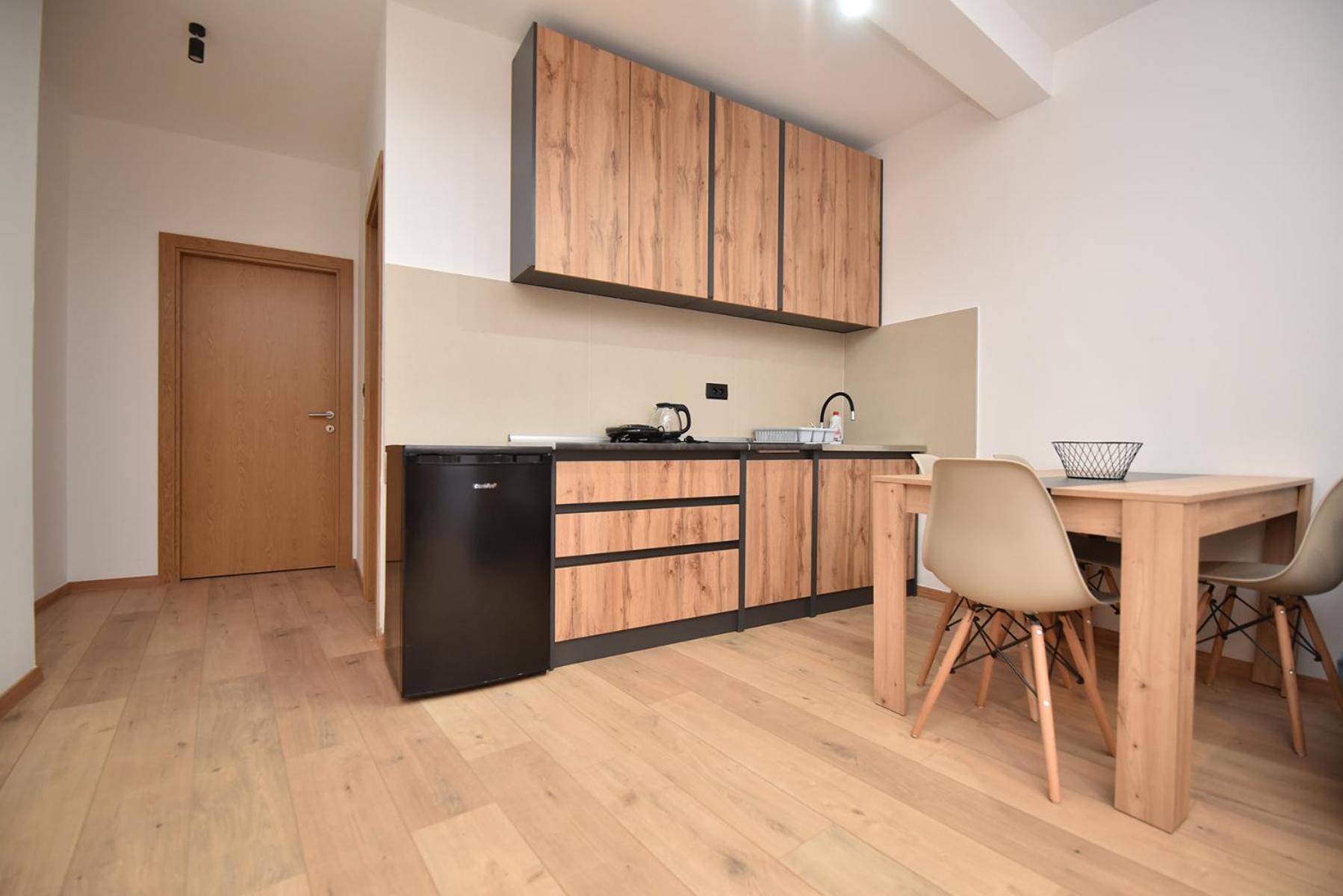 One-Bedroom Apartment photo 2