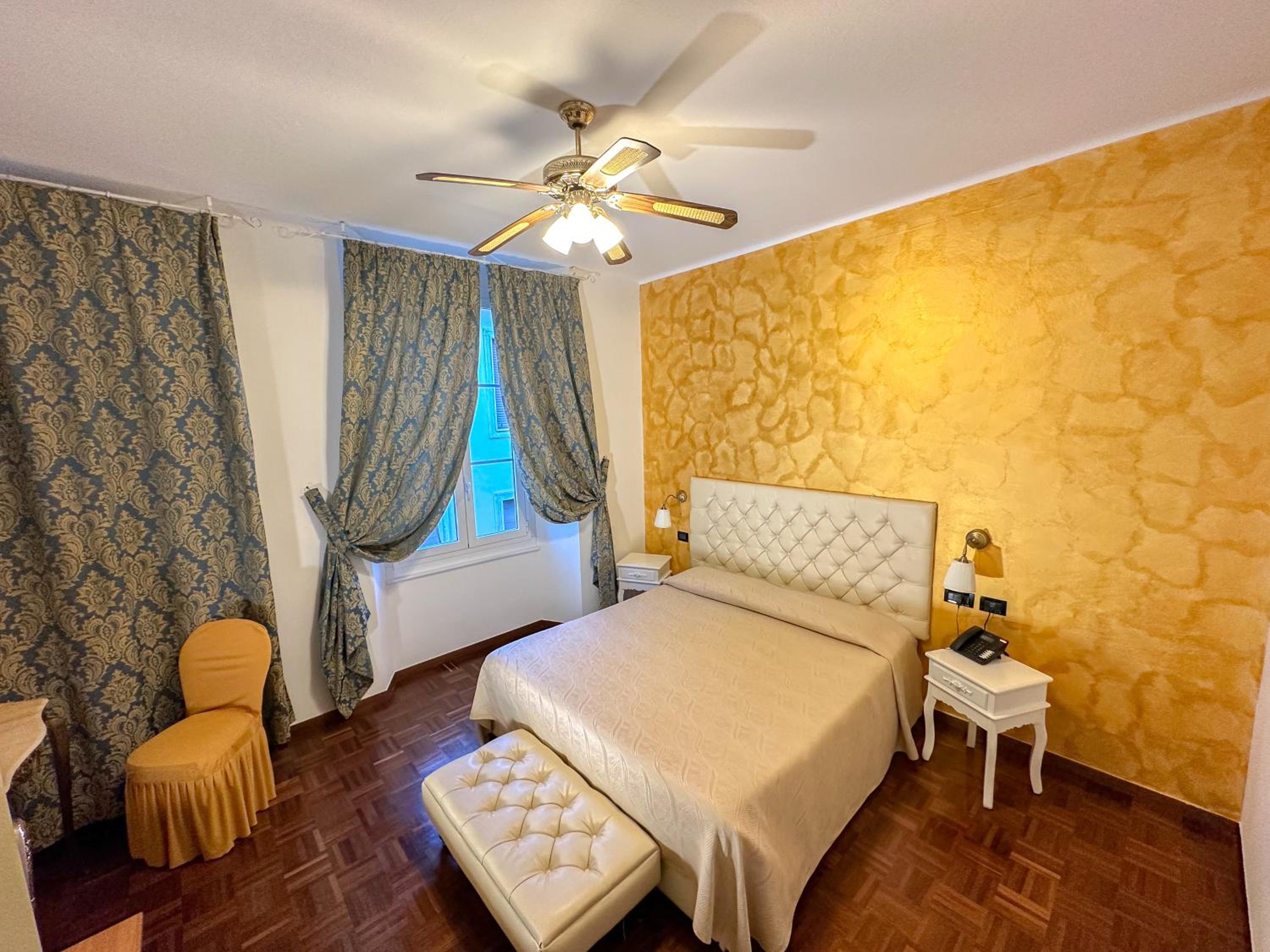 Superior Triple Room photo 2