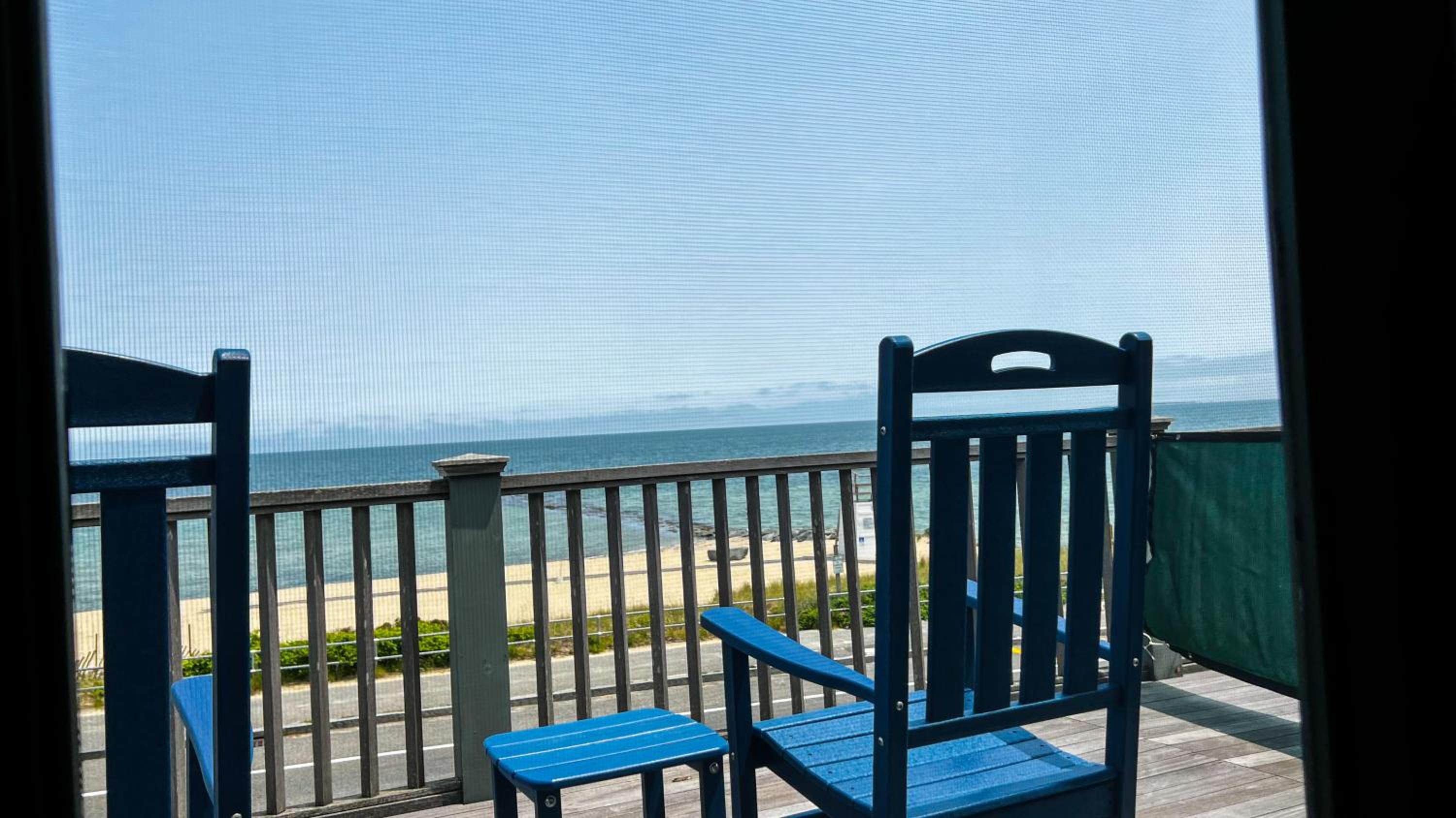 Queen Room with Sea View - Photo 7
