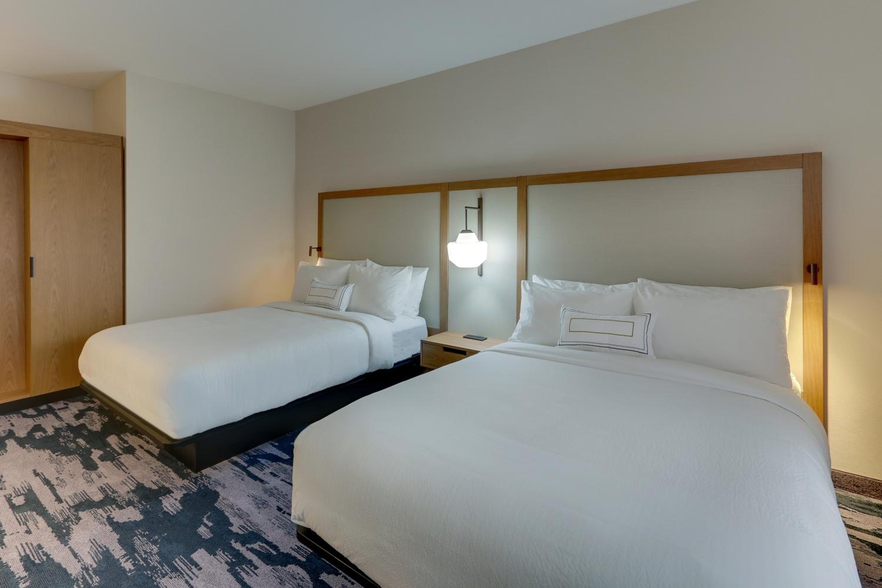 Double Queen Room - Photo 6