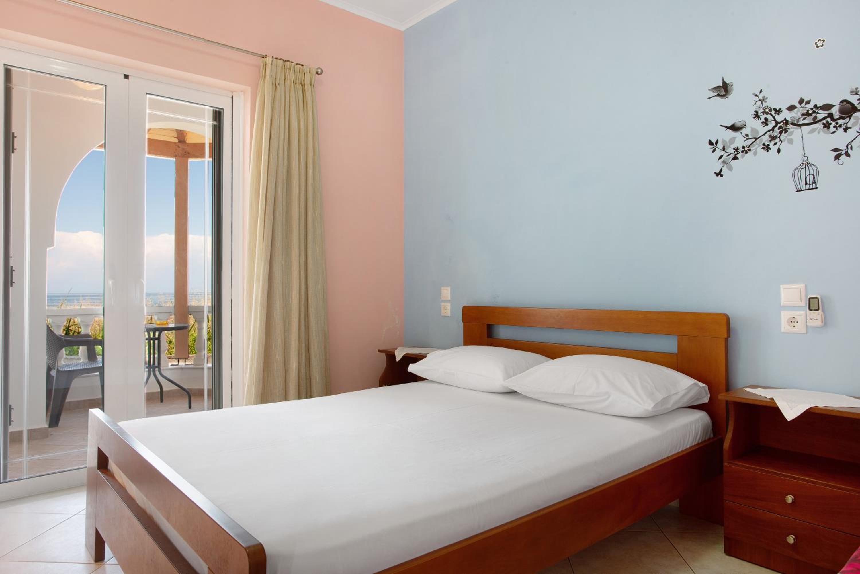 Superior One-Bedroom Apartment with Balcony