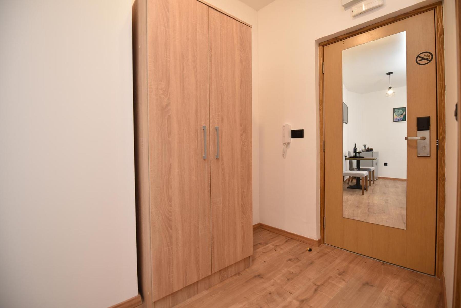 Double Room with Private Bathroom photo 3