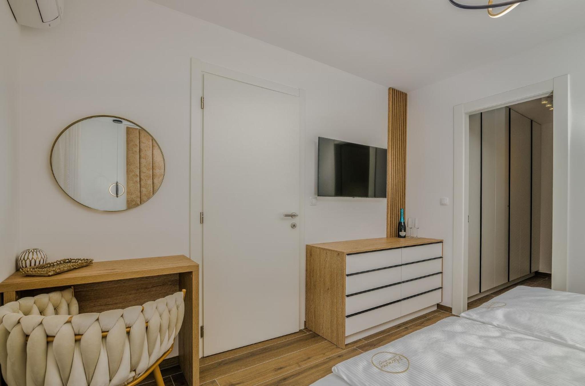 Three-Bedroom Villa photo 1