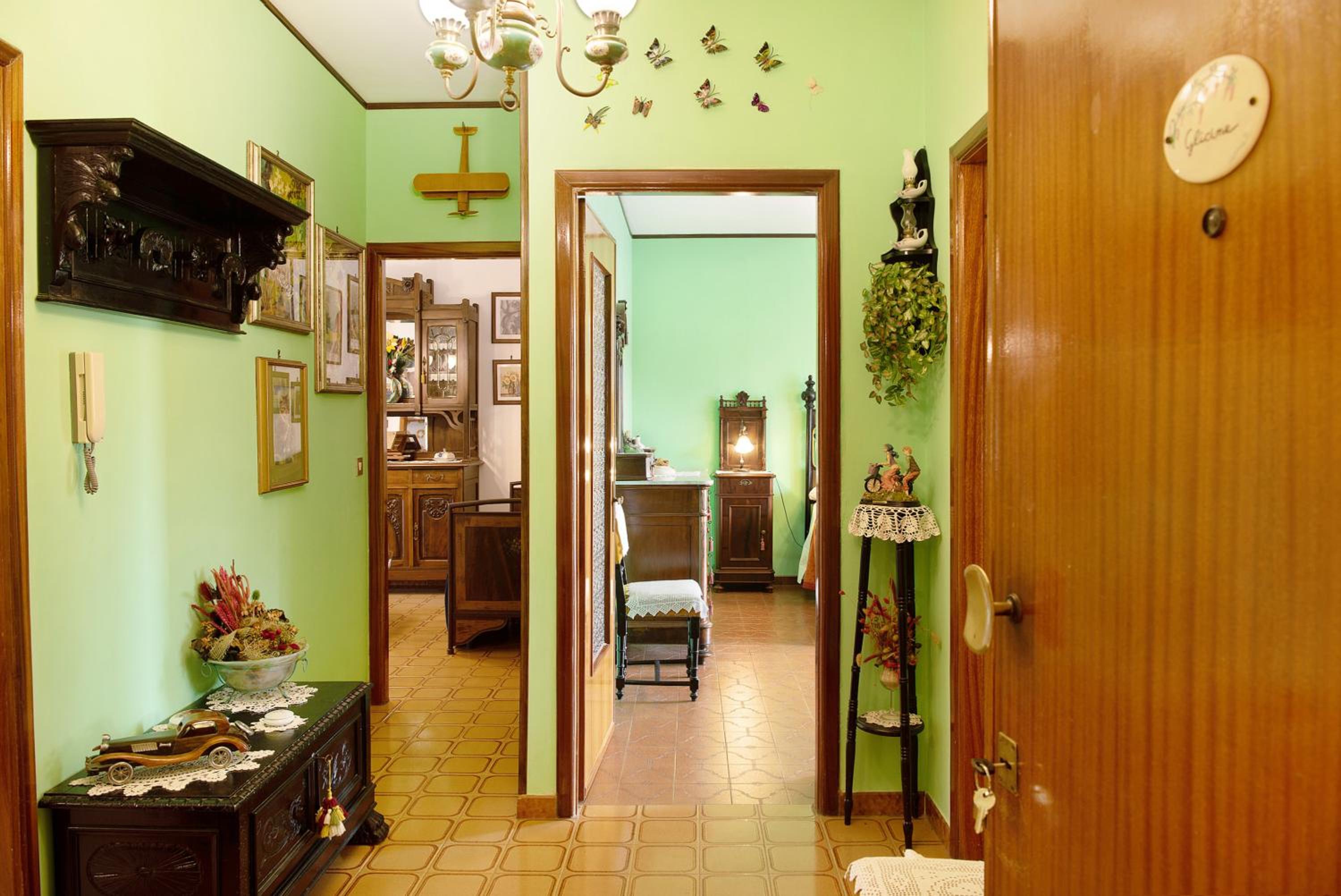Two-Bedroom Deluxe Apartment with Garden View