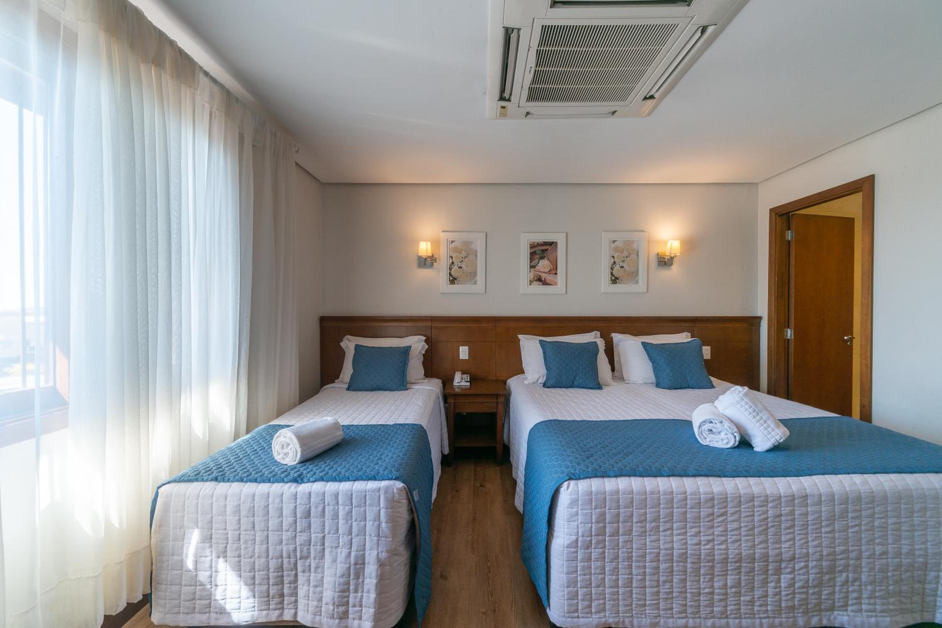 Standard Triple Room thumbnail 5