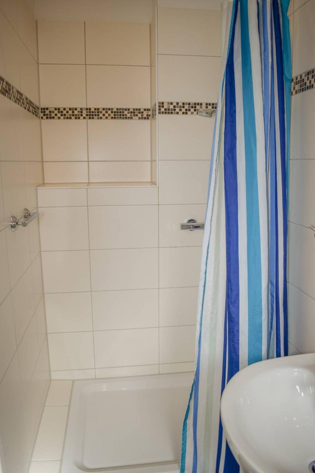 Single Room with Shower photo 3