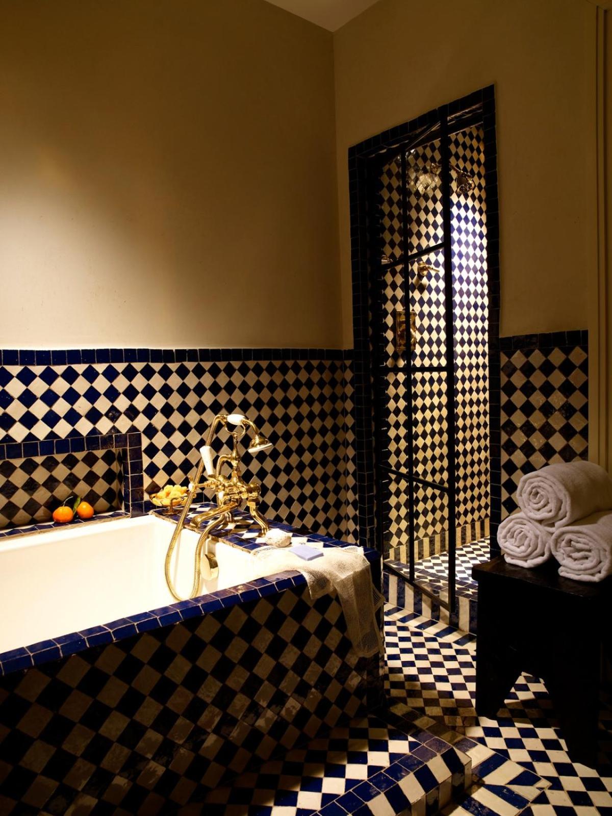 Deluxe King Room photo 2