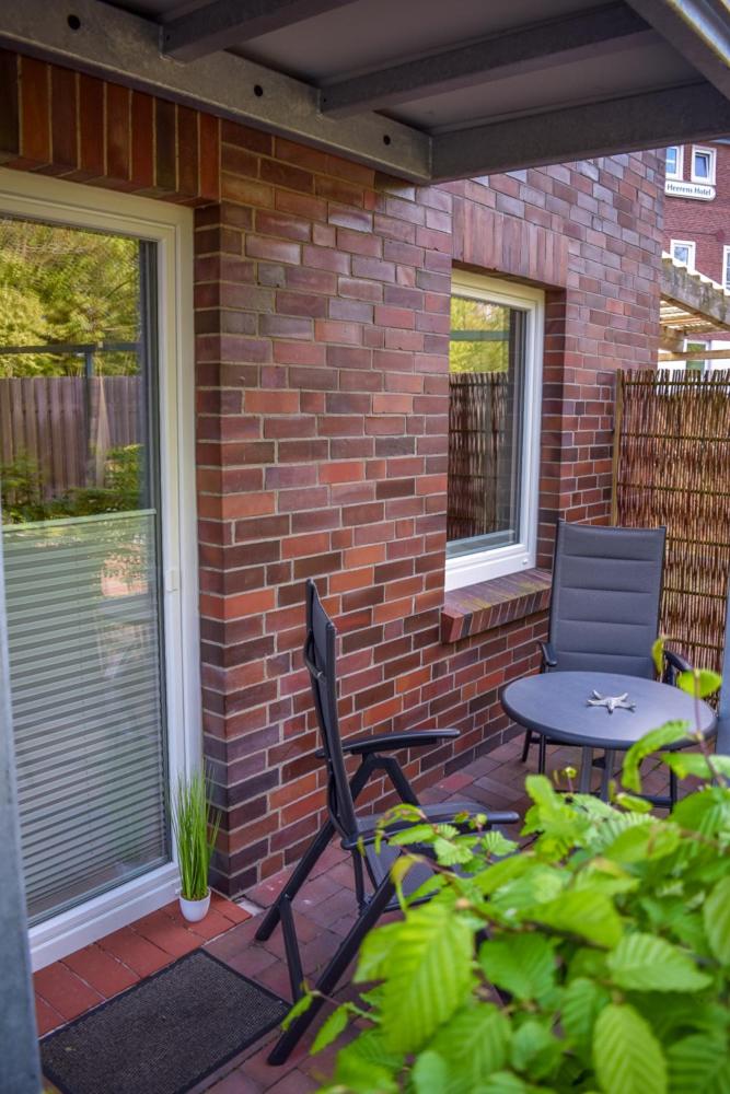 Apartment with Terrace photo 2
