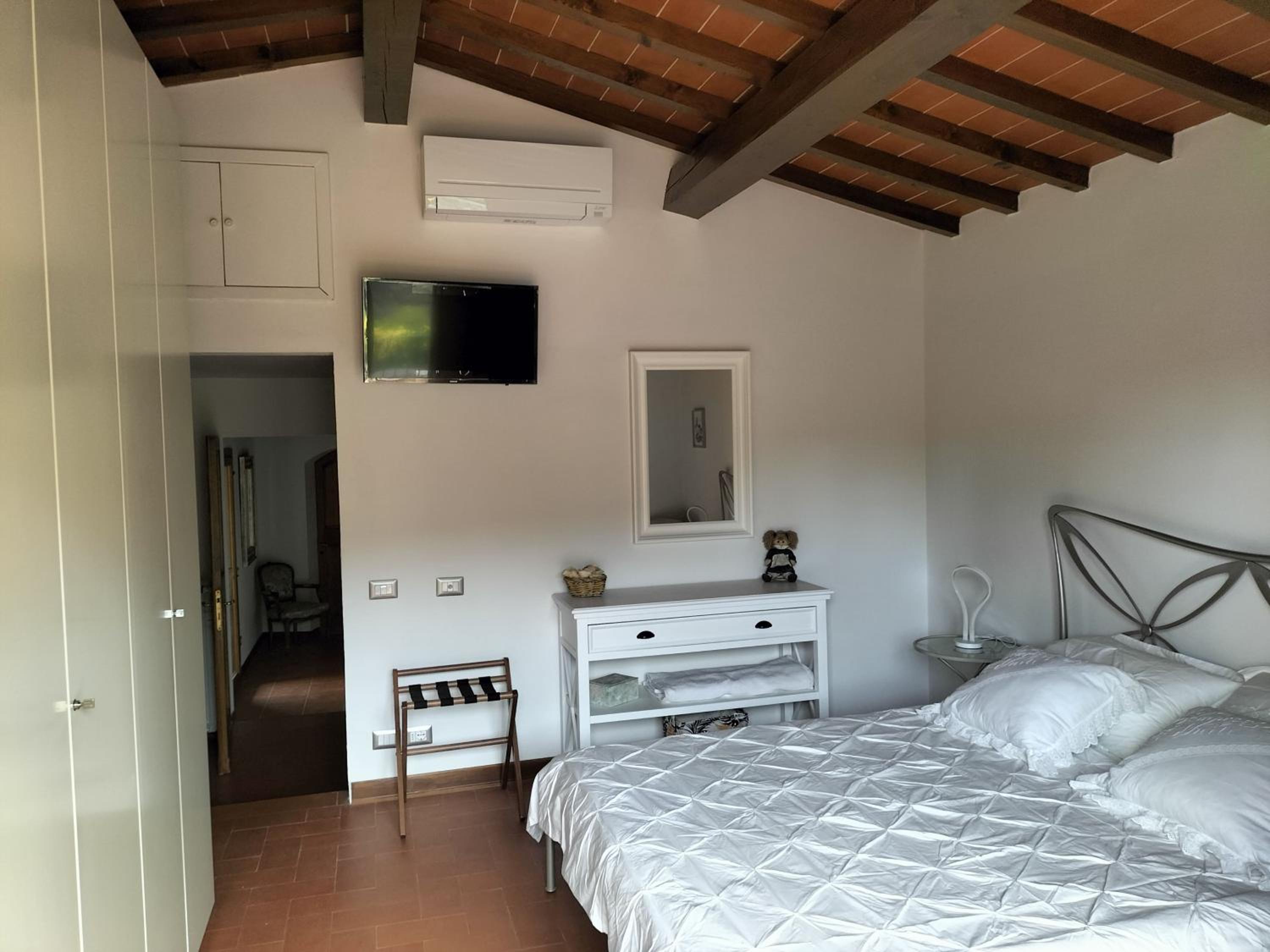 Superior King Room photo 1