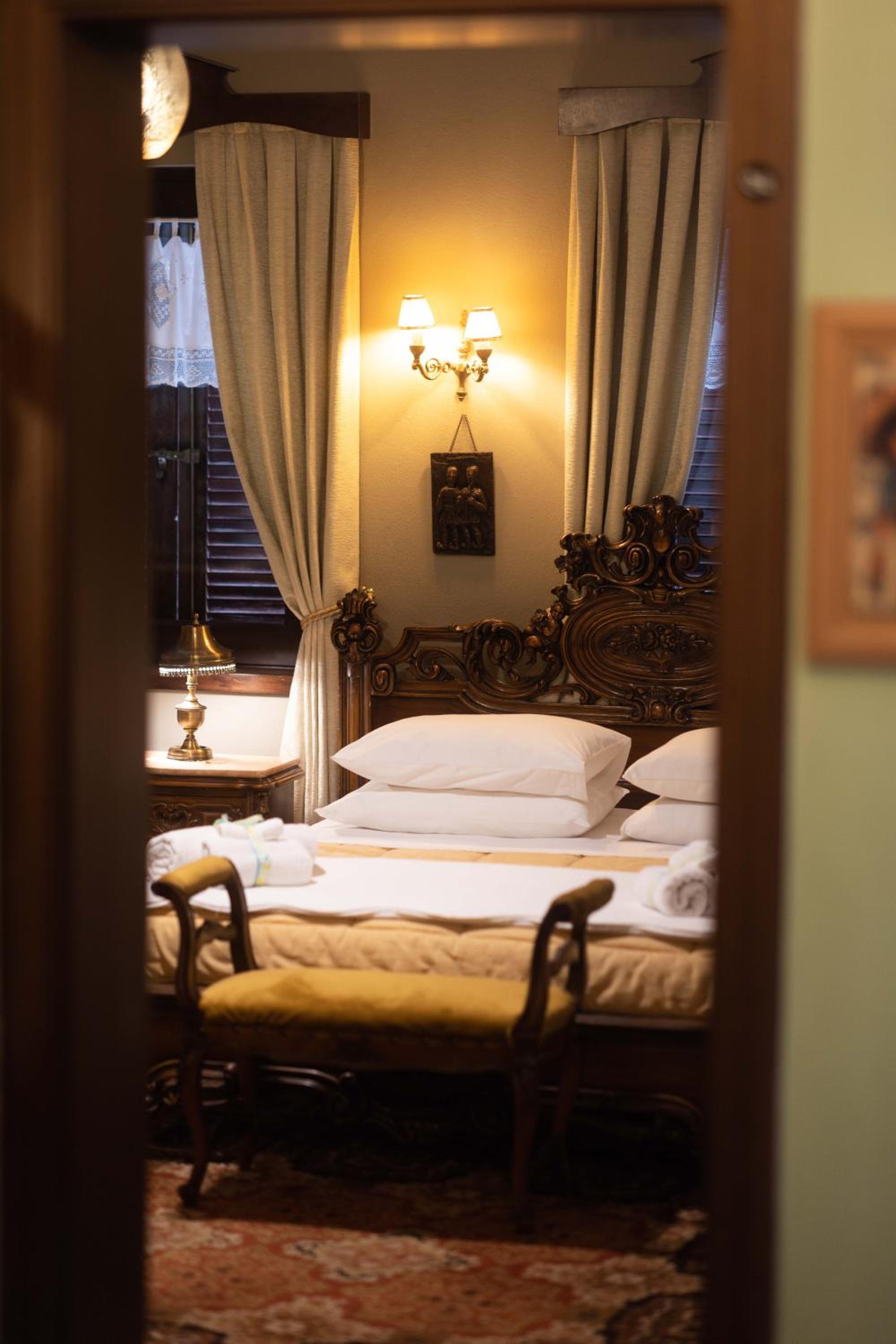 Deluxe Double Room with Extra Bed
