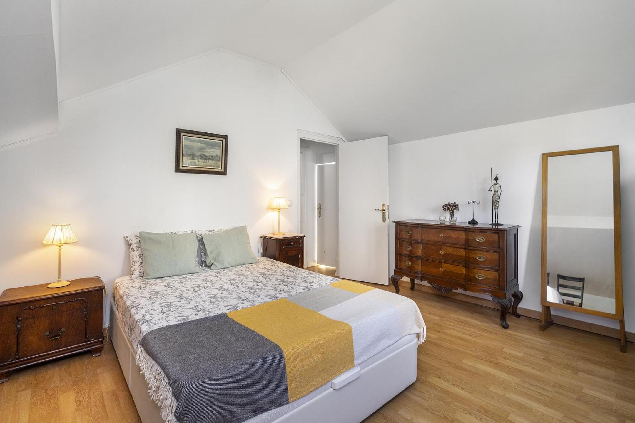 Four-Bedroom House photo 2