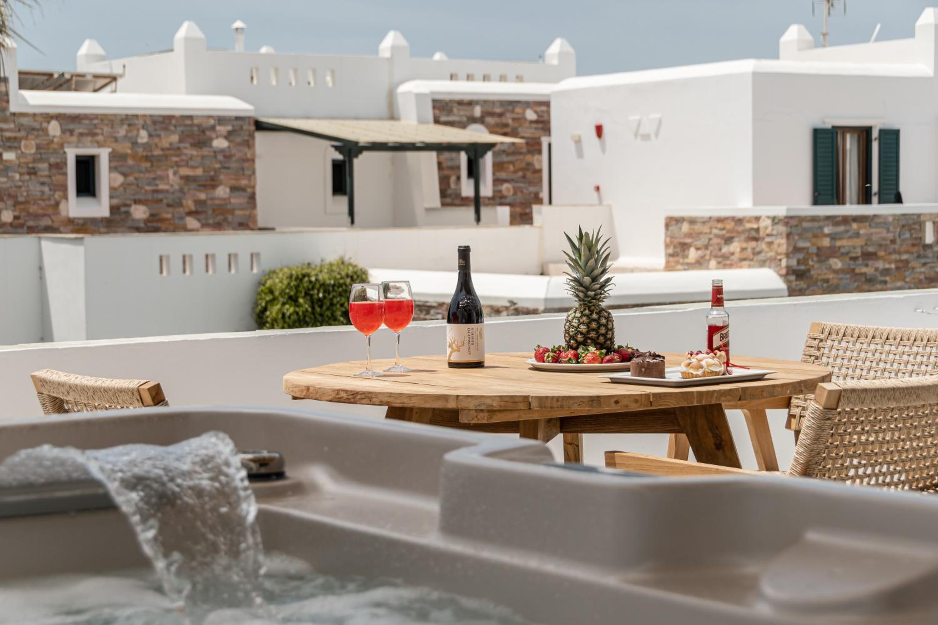 Suite with Hot Tub - Photo 14