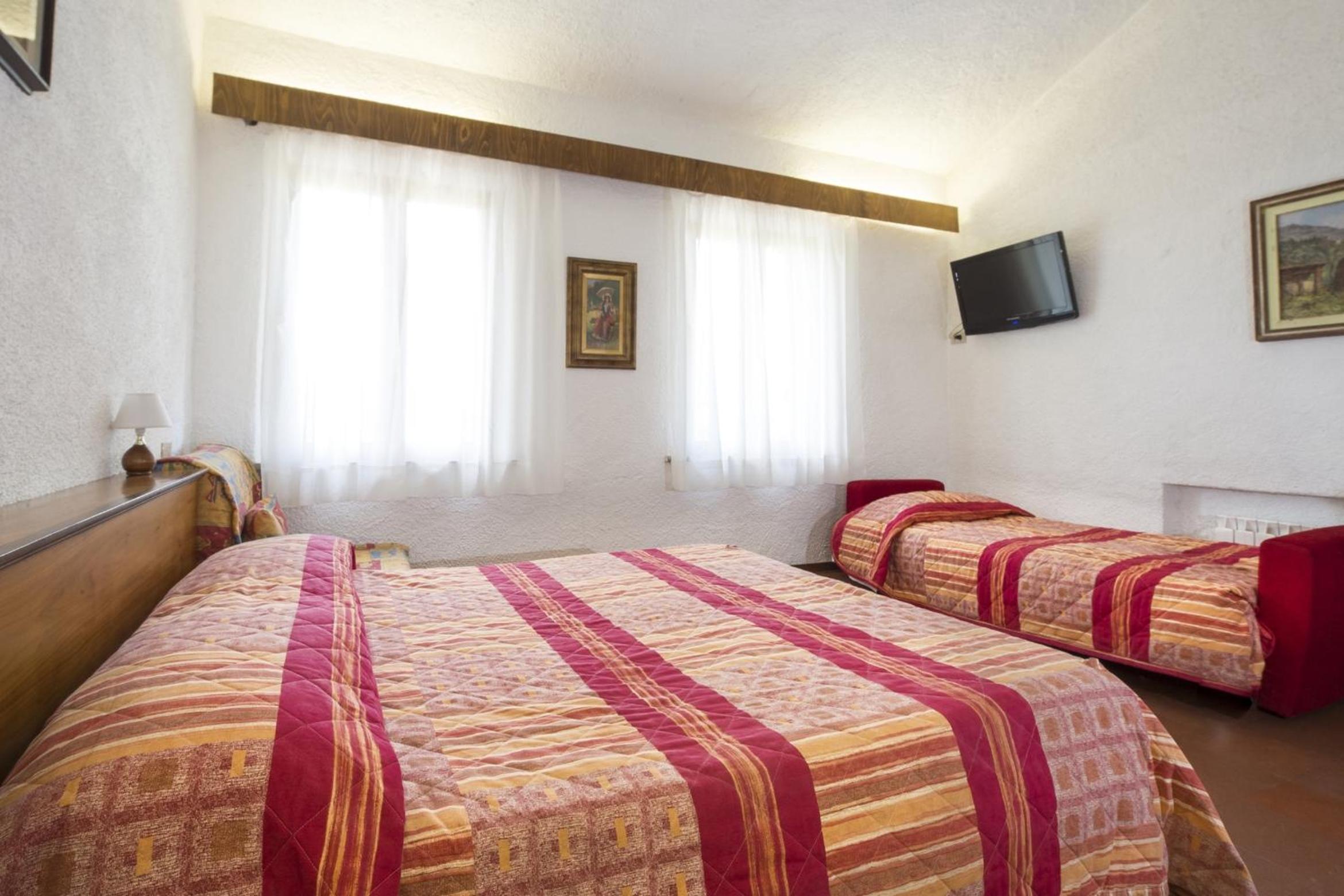 Family Double Room - Photo 1