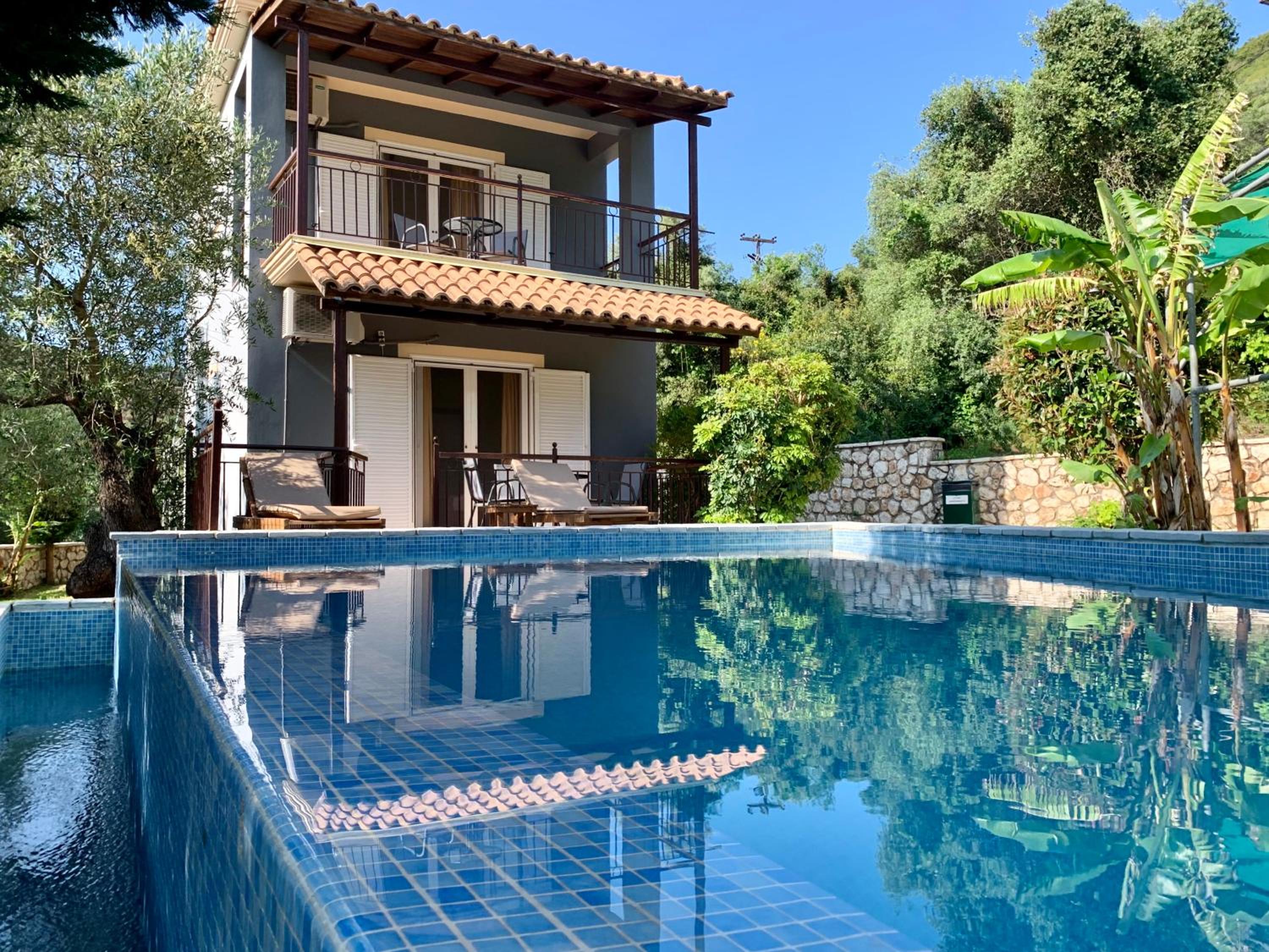Studio with Pool View - Photo 9