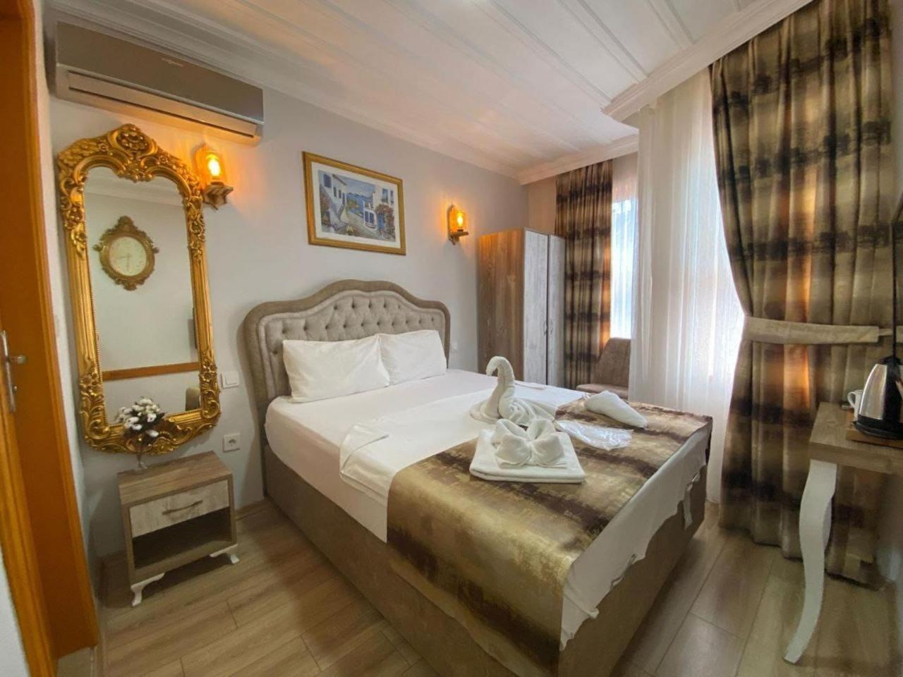 Large Double Room photo 1