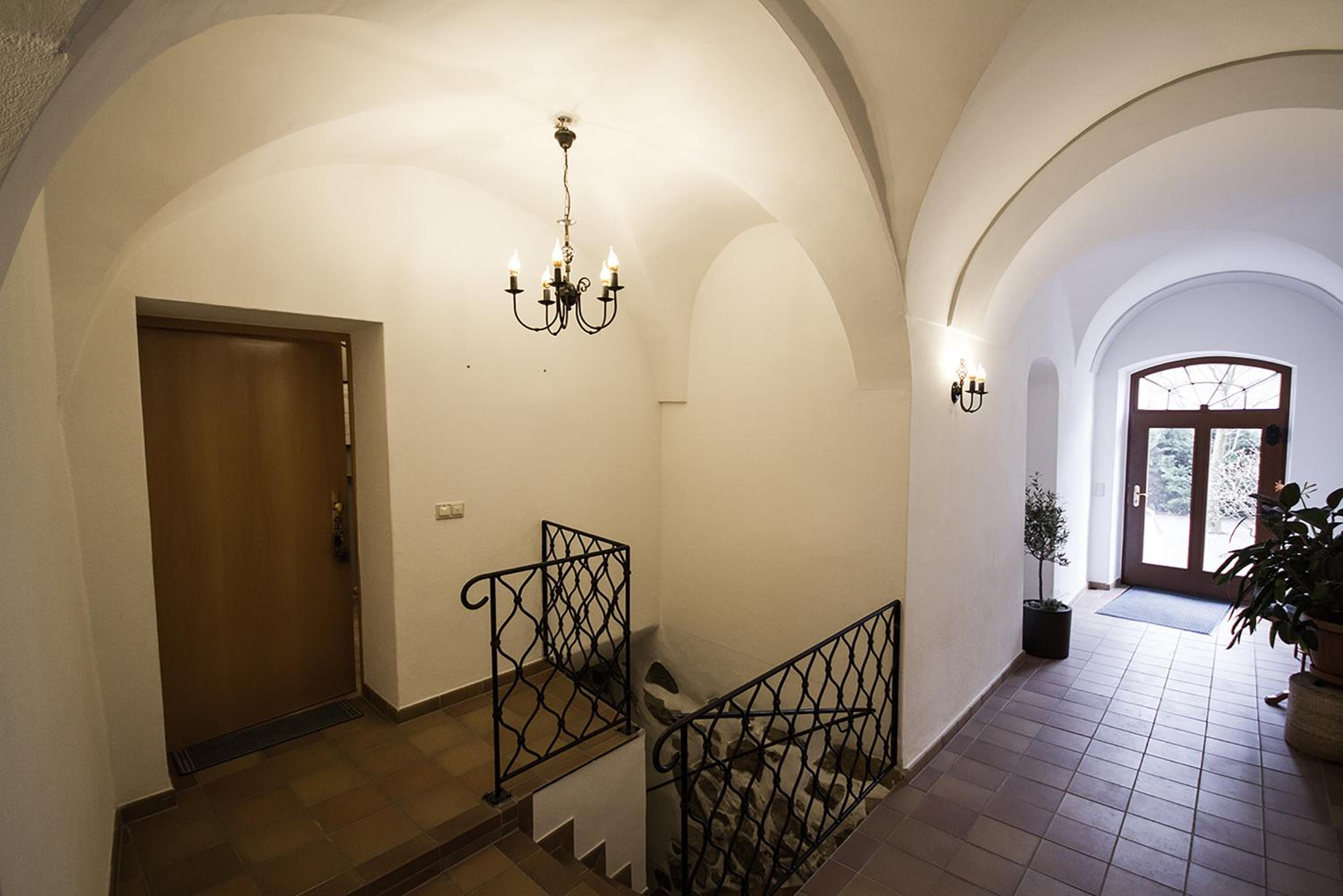 Apartment - Ground Floor photo 3