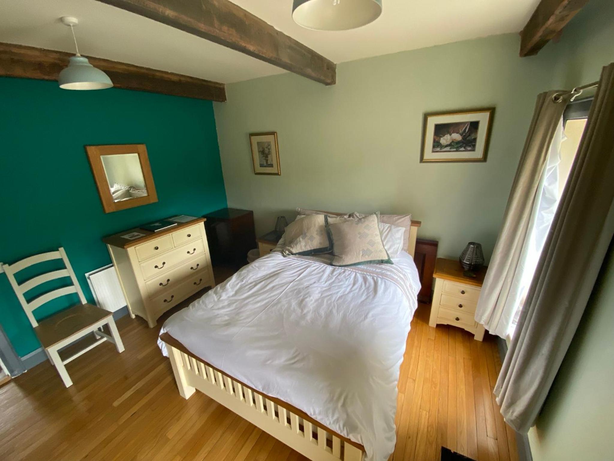 Double Room with Private External Bathroom photo 2