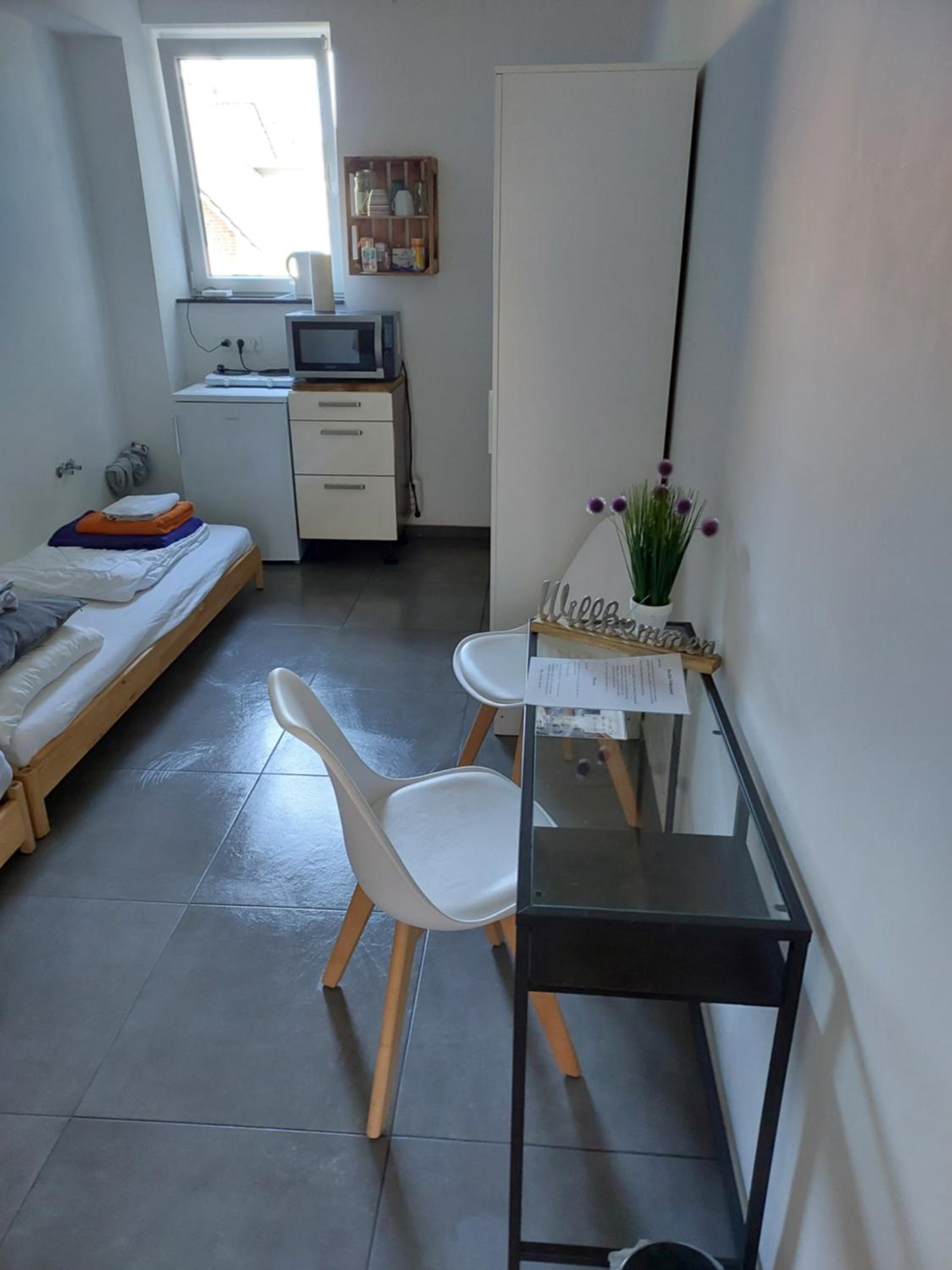 Budget Twin Room photo 3