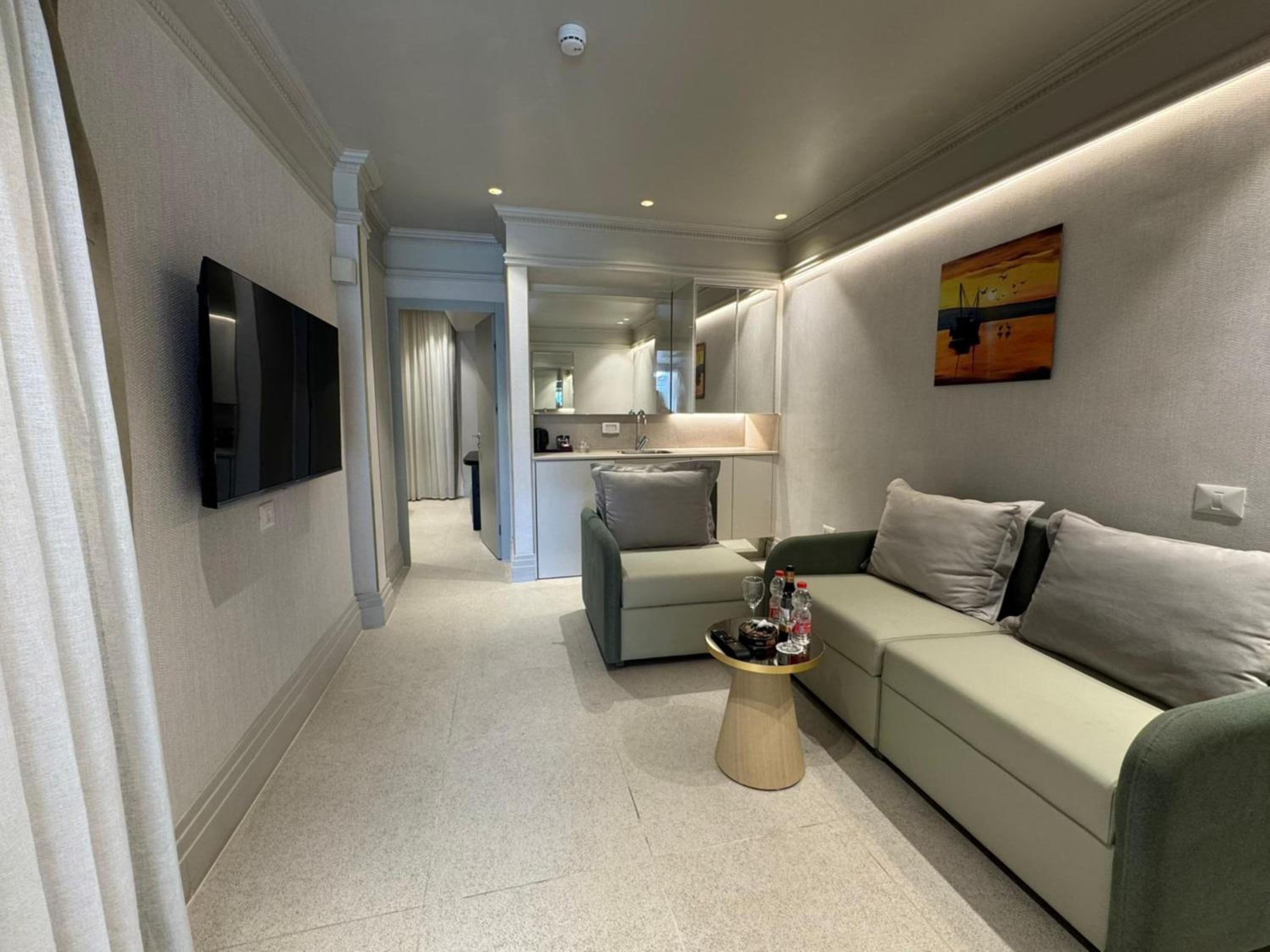 Village Superior Suite