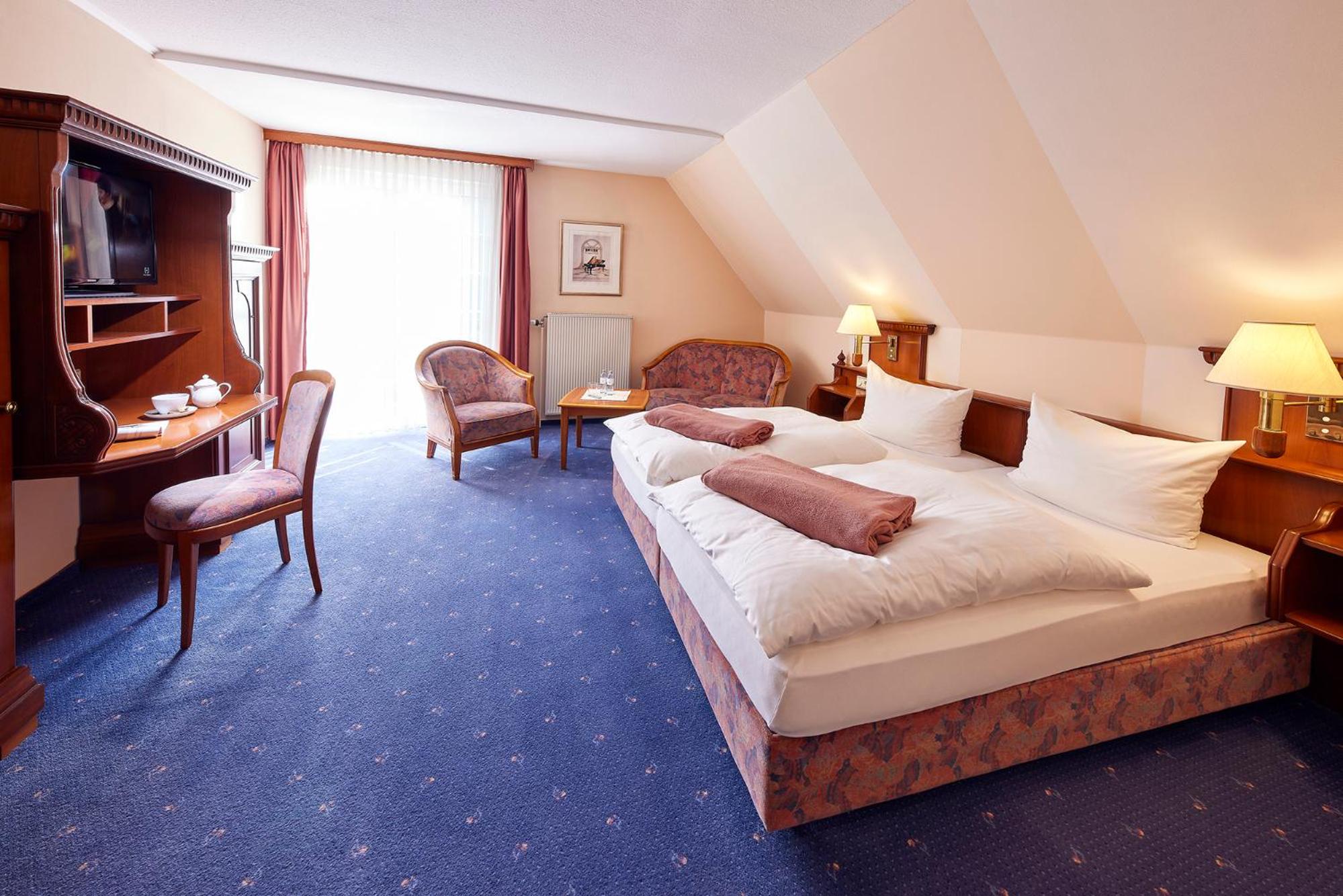 Double Room - Photo 6