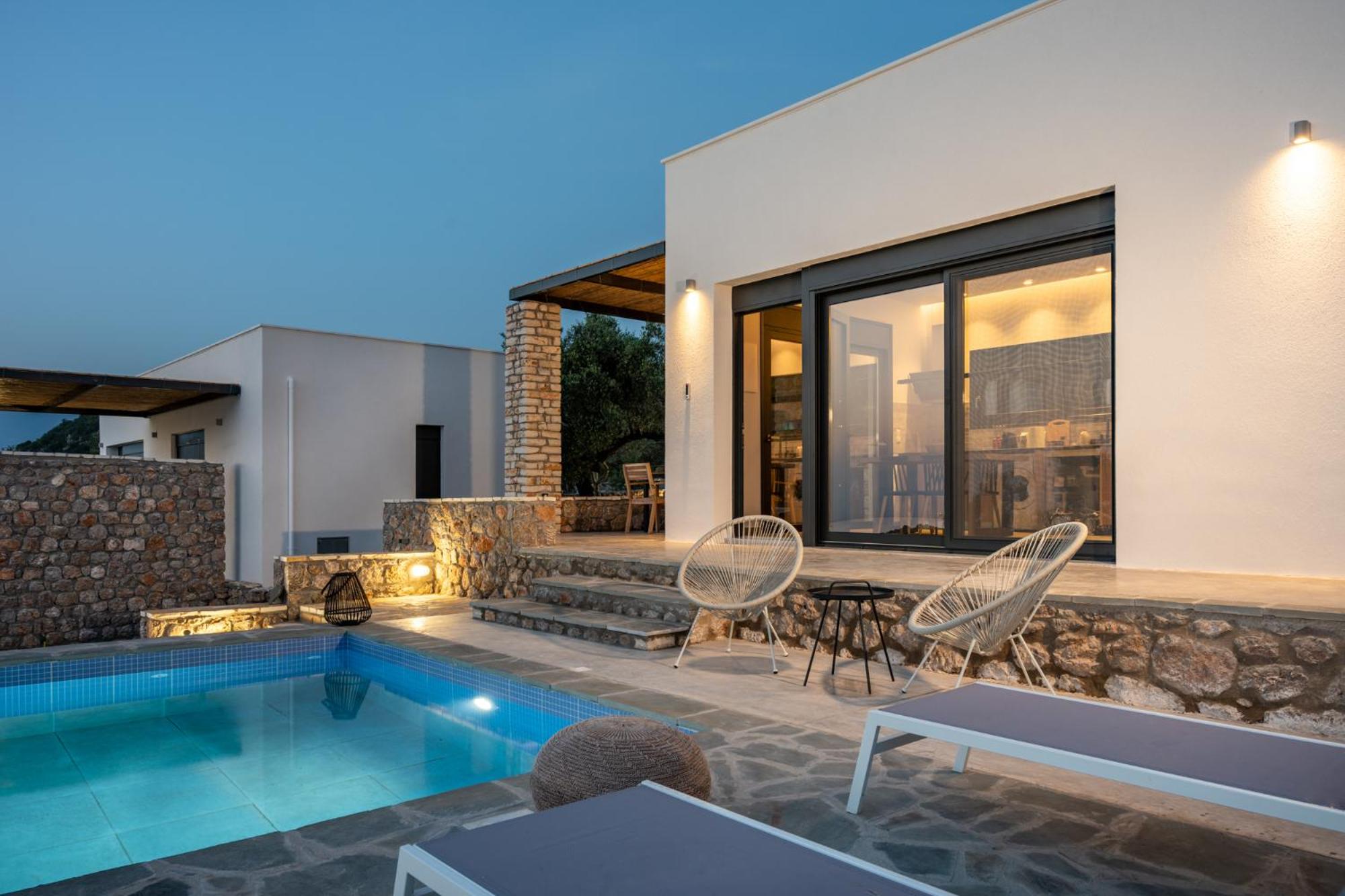 Villa with Private Pool photo 3