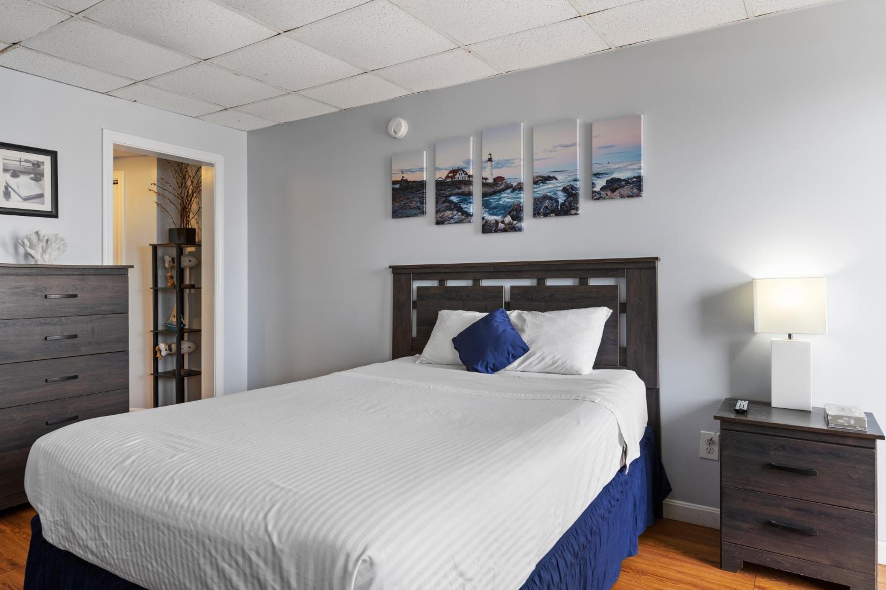Two-Bedroom Suite - Photo 1