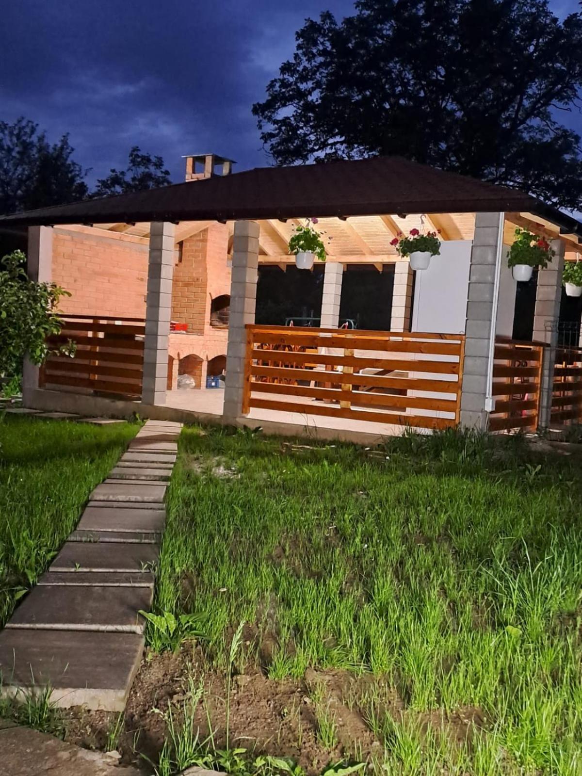 Two-Bedroom House - Photo 45