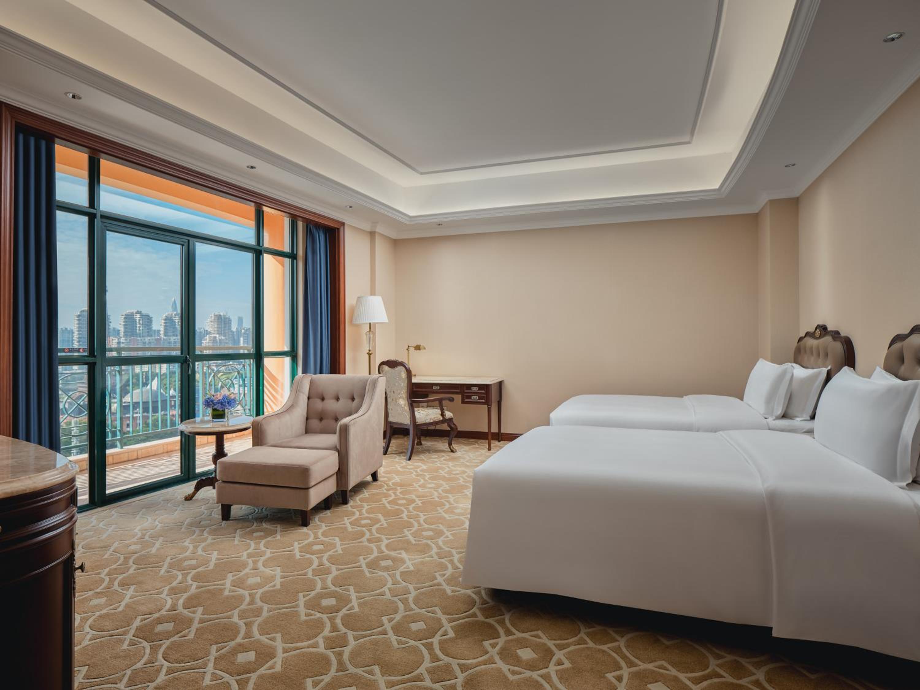 Standard Twin Room with Lounge Access - Photo 1