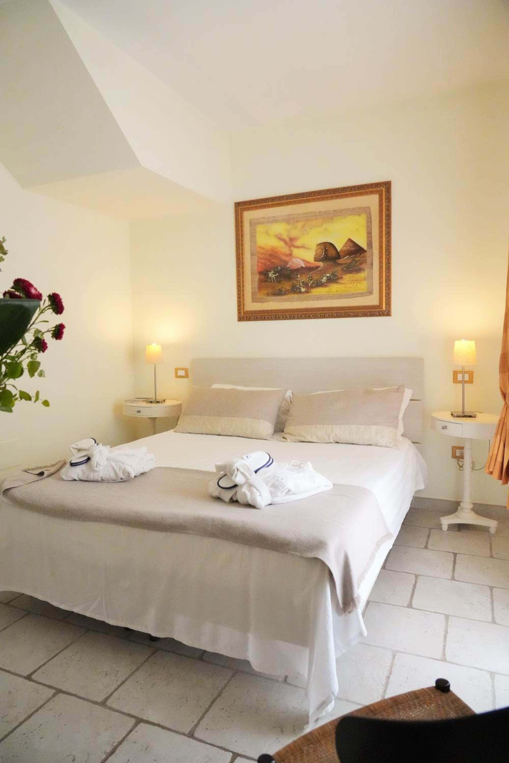 Double Room - Photo 17